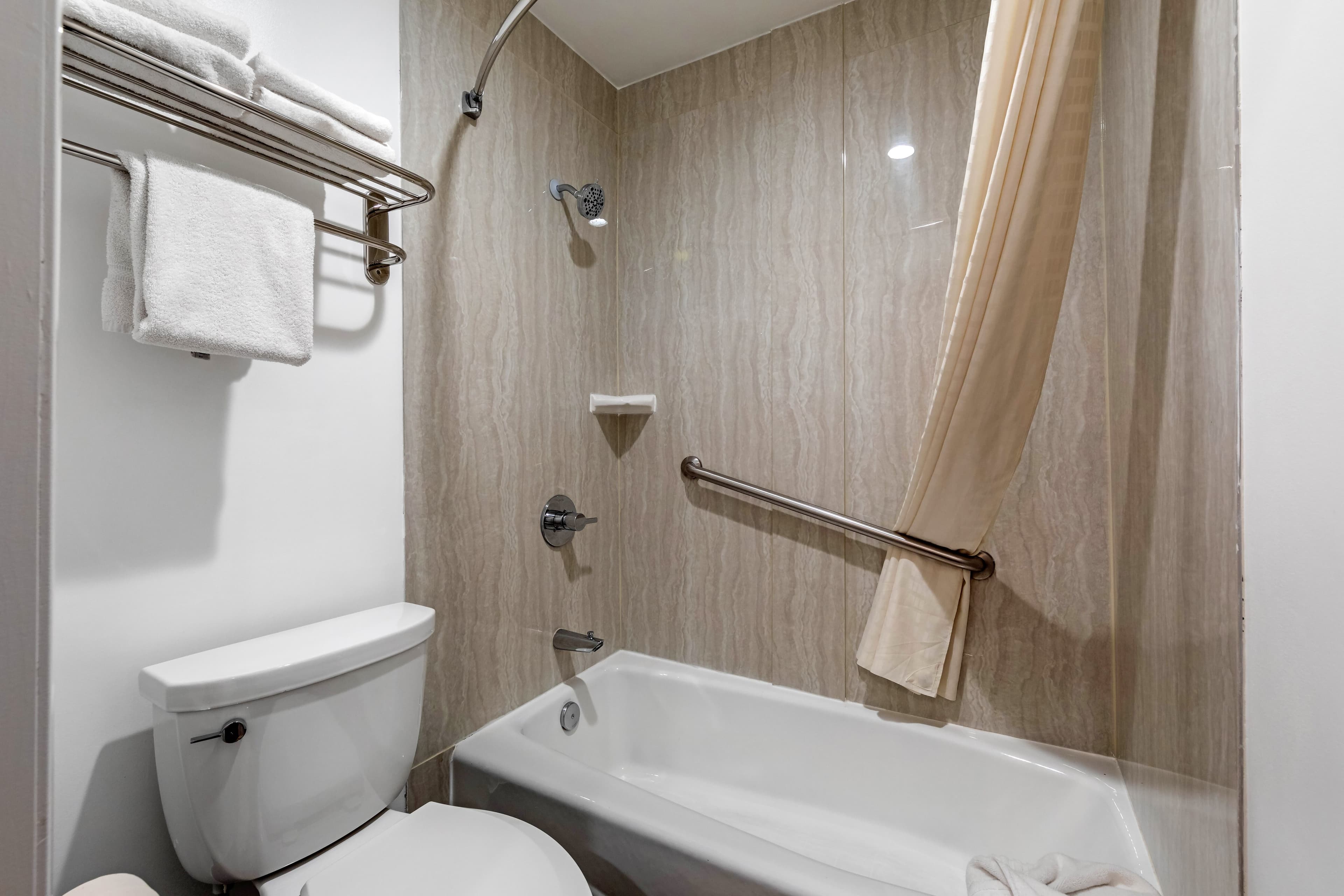 Rodeway Inn Carson - Los Angeles South — 16