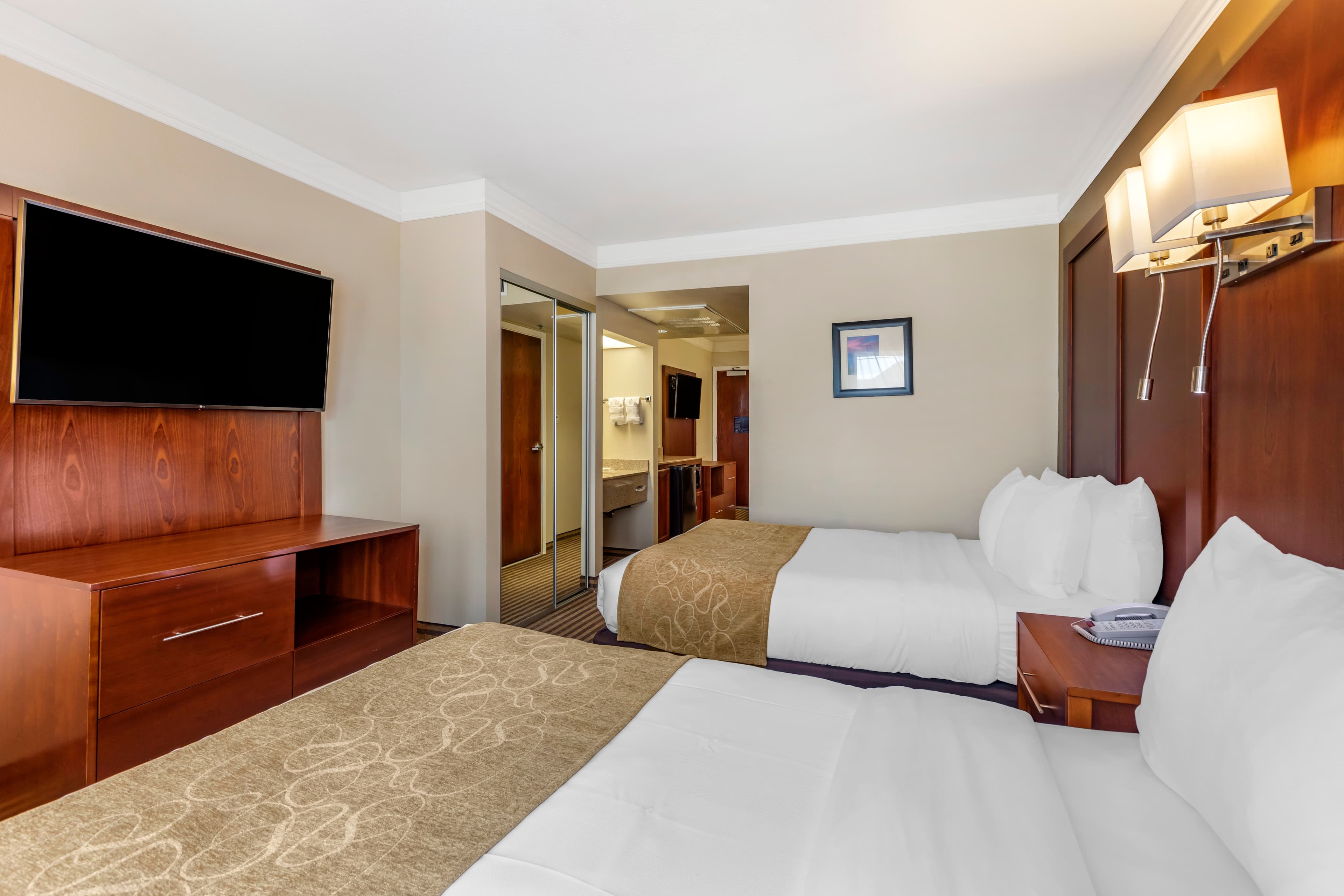 Comfort Suites Visalia - Convention Center — 16