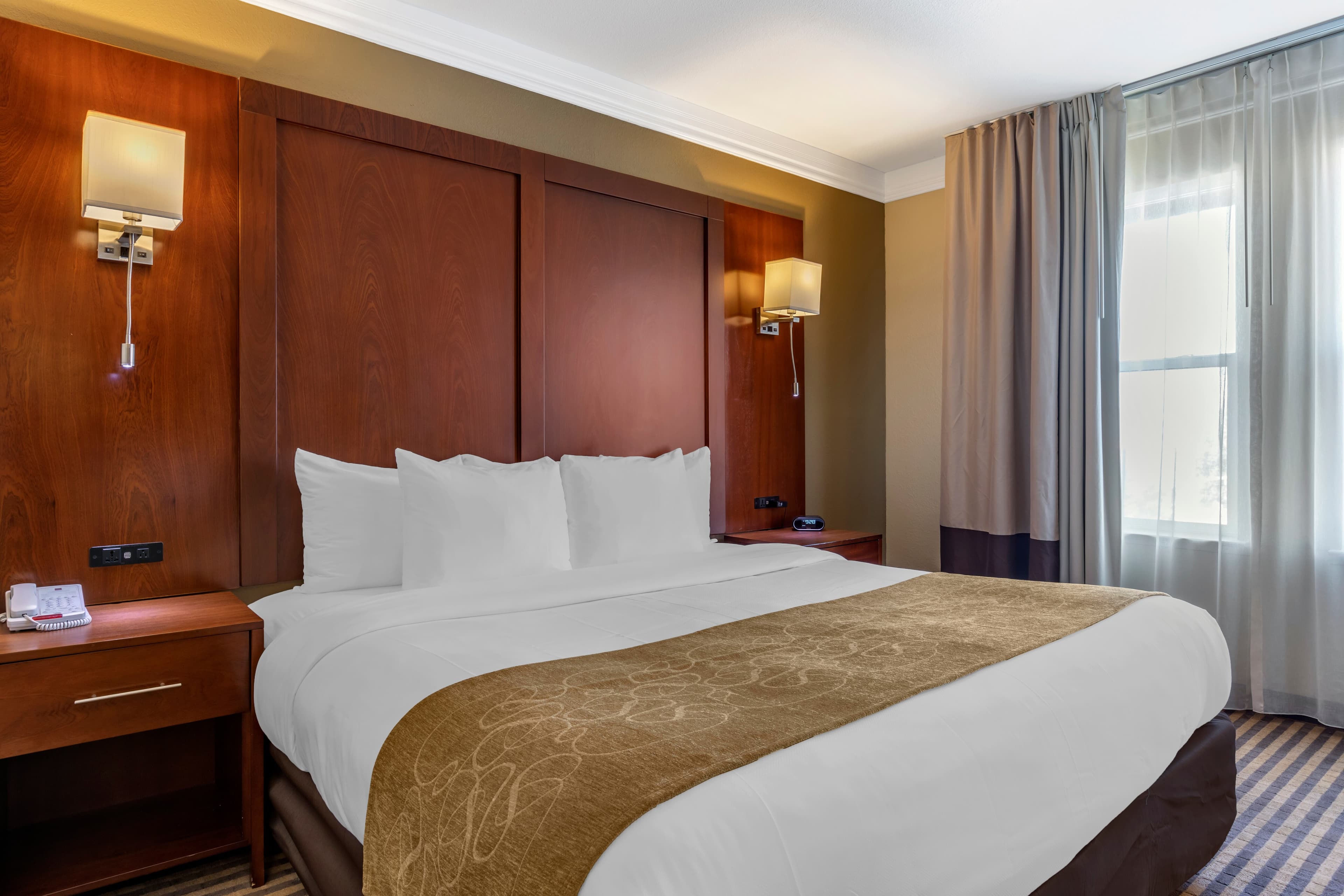 Comfort Suites Visalia - Convention Center — 23