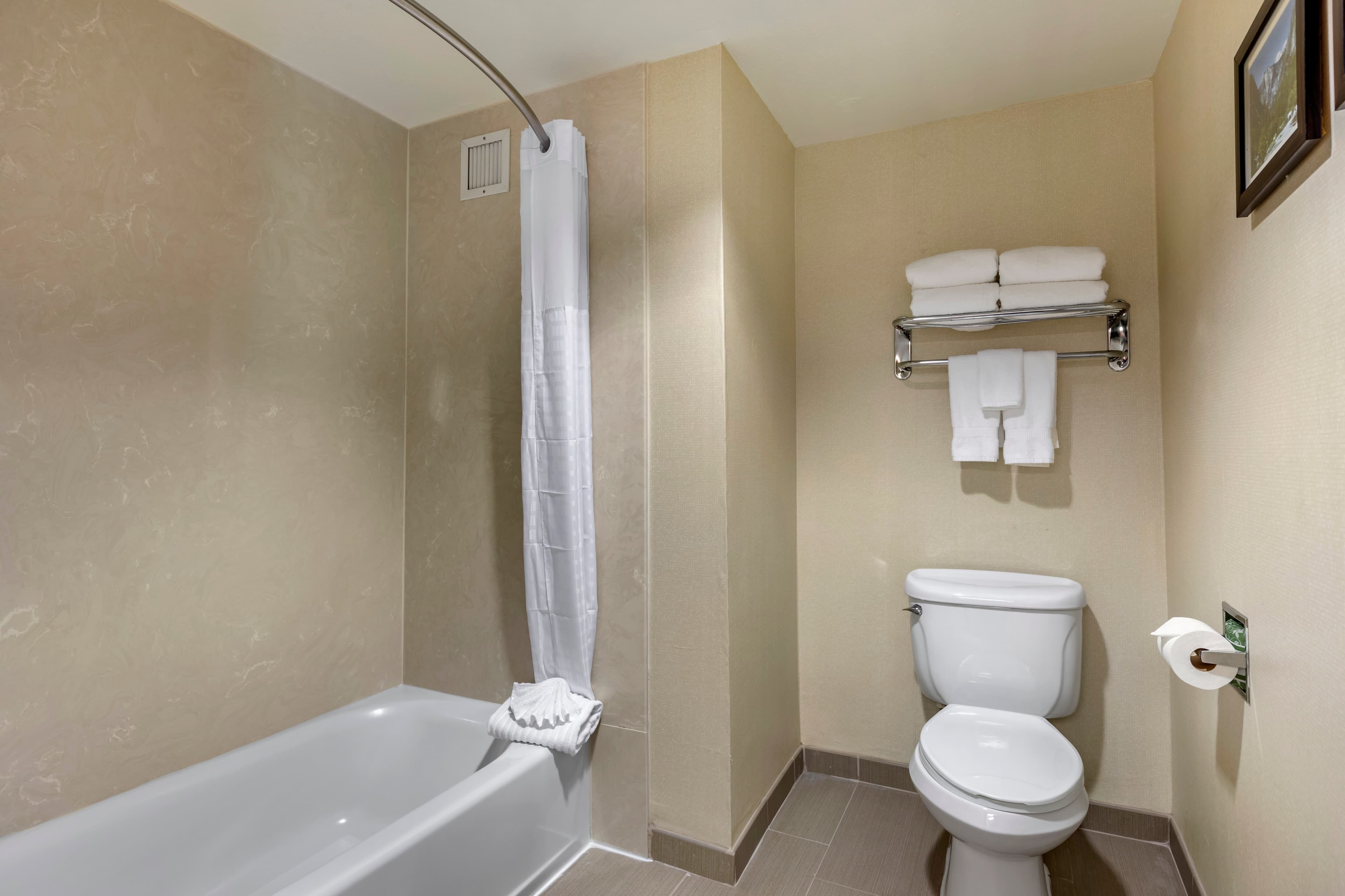 Comfort Suites Visalia - Convention Center — 25