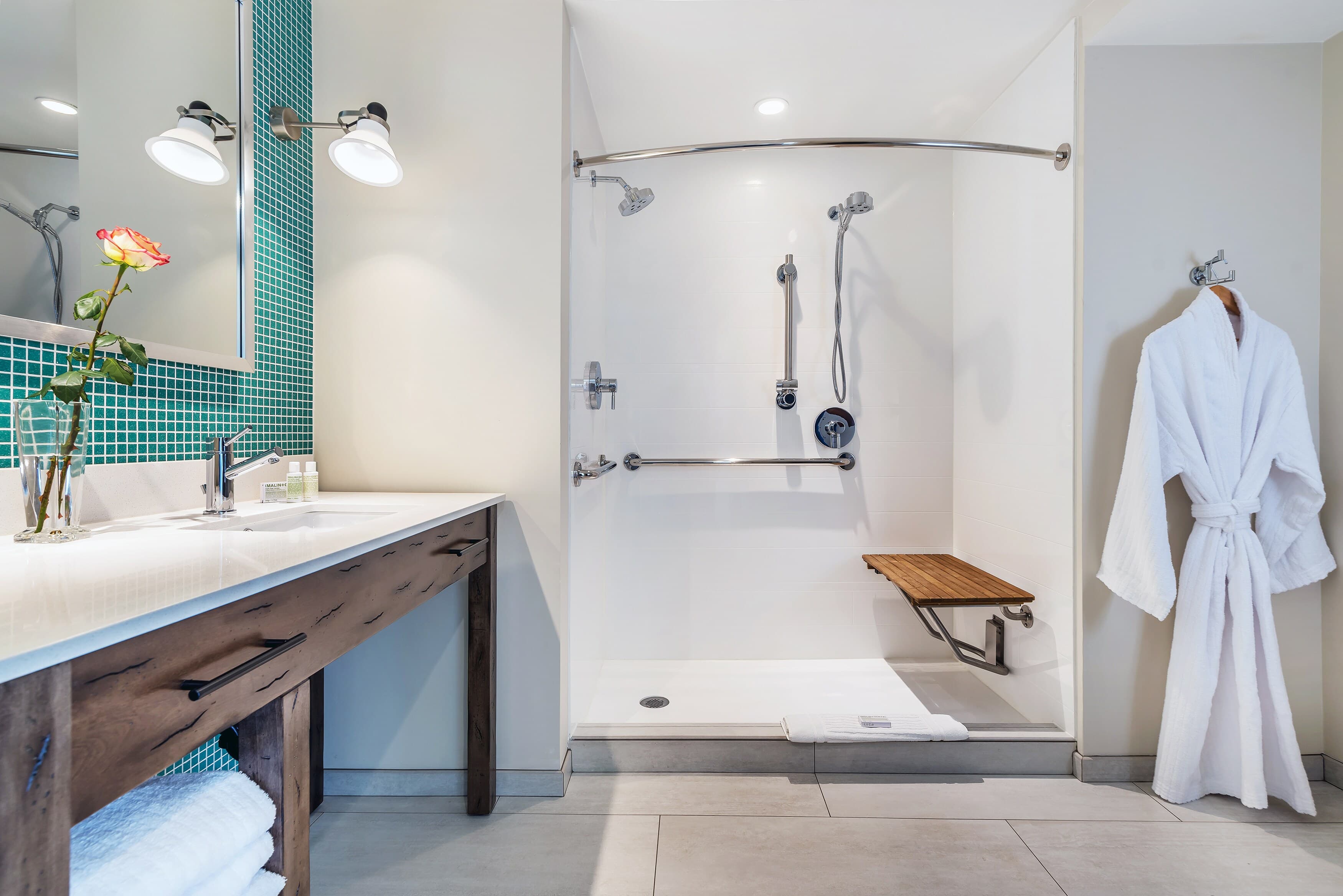 UpValley Inn & Hot Springs Napa Valley, an Ascend Collection Hotel — 11
