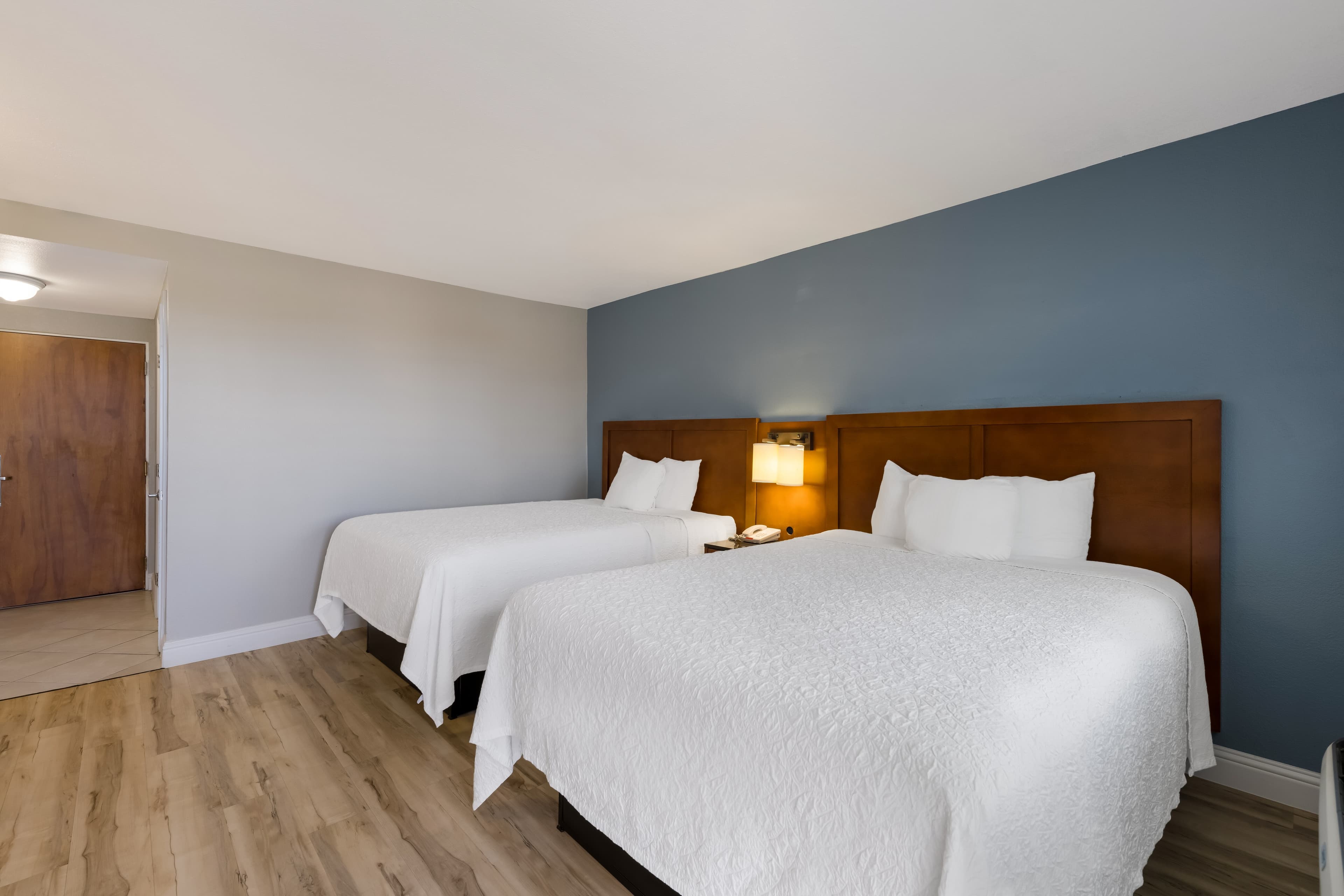 Comfort Inn near Hearst Castle - Cambria — 6