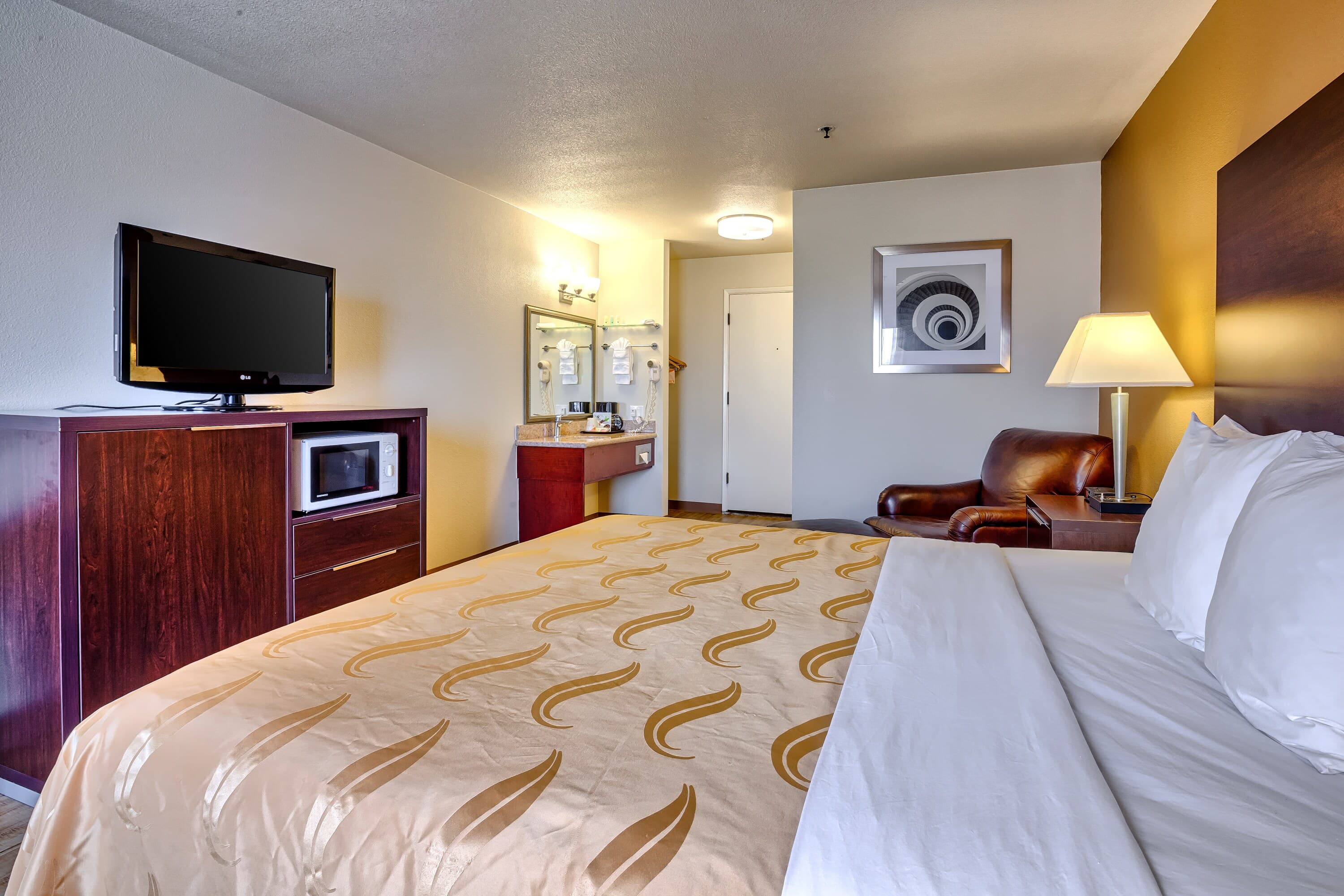 Quality Inn near Six Flags Discovery Kingdom-Napa Valley — 12