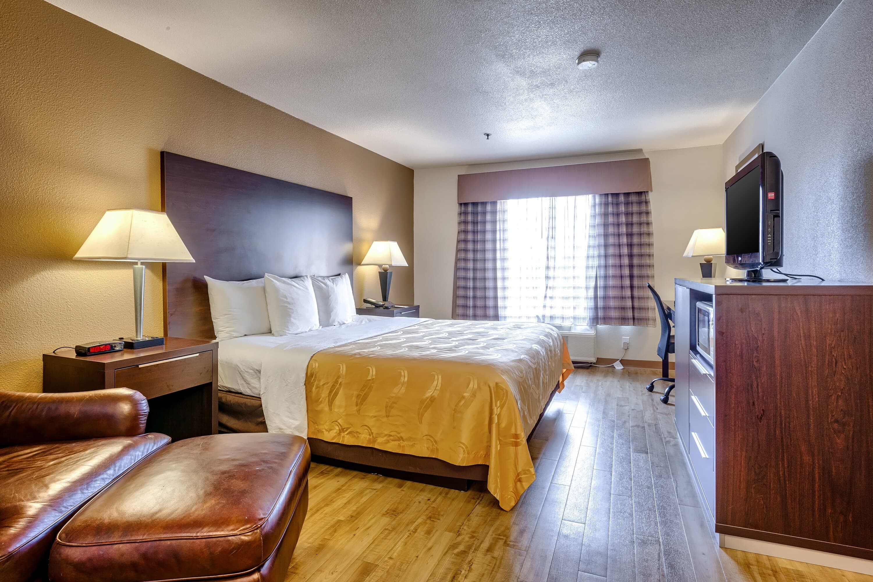 Quality Inn near Six Flags Discovery Kingdom-Napa Valley — 13