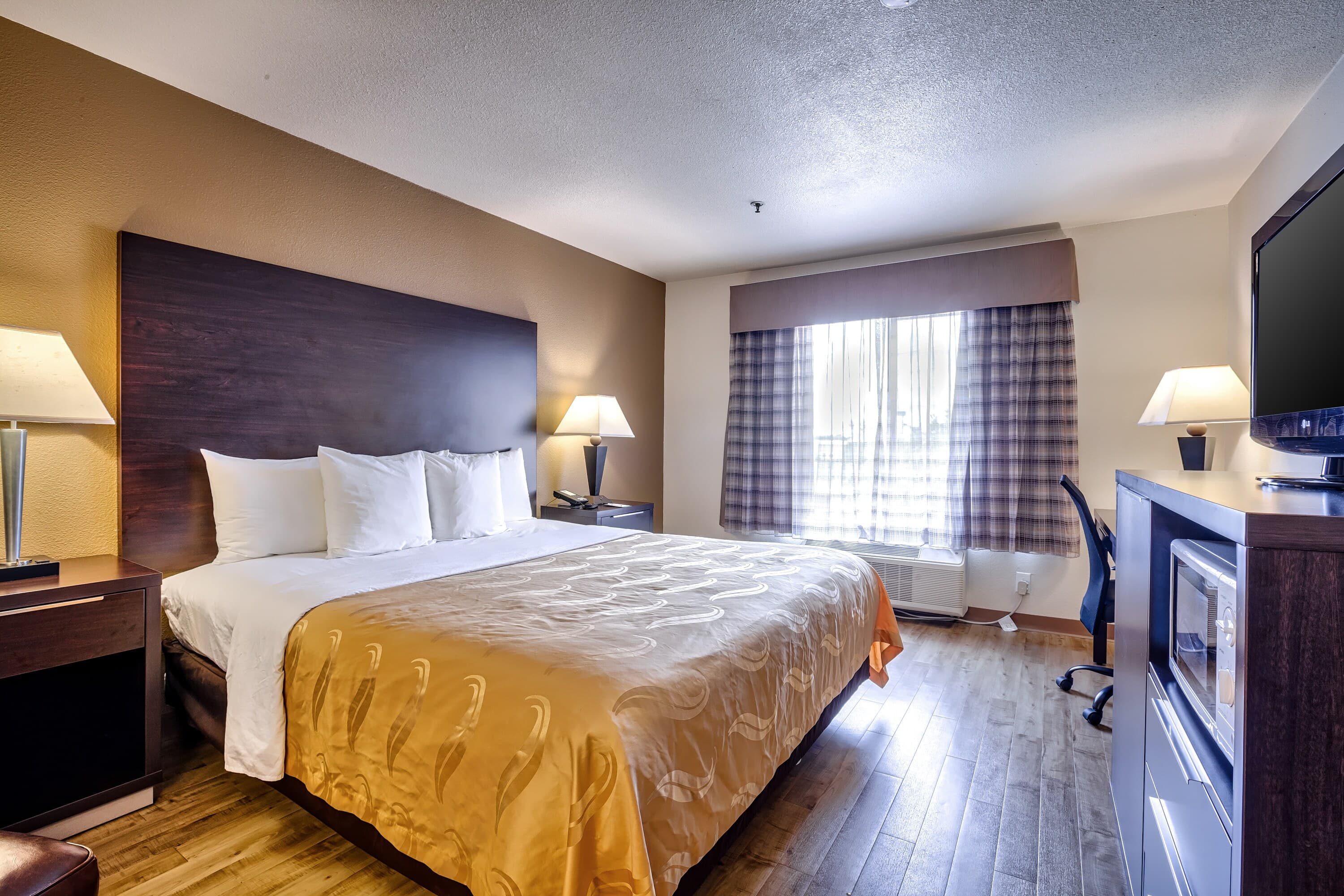 Quality Inn near Six Flags Discovery Kingdom-Napa Valley — 14