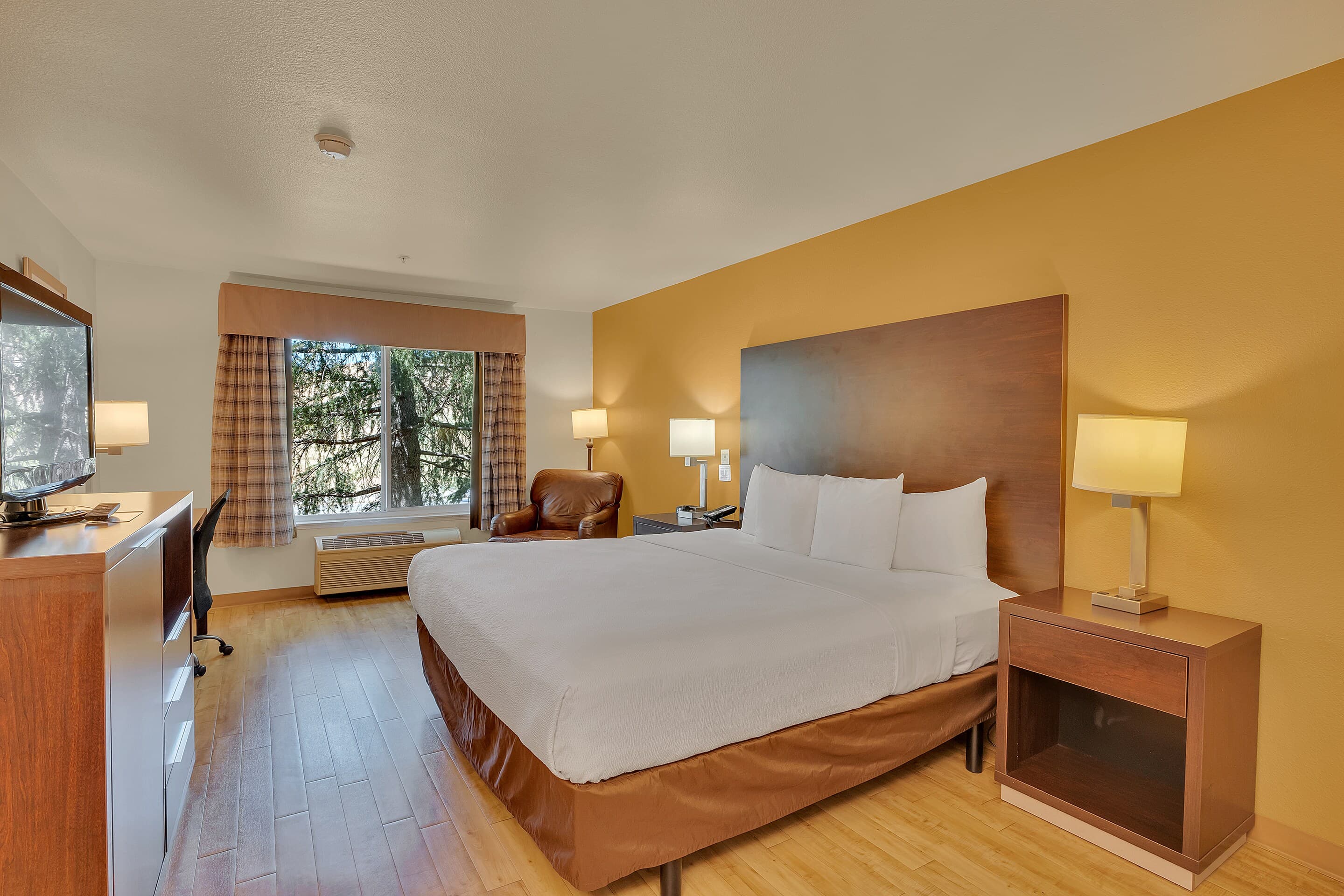 Quality Inn near Six Flags Discovery Kingdom-Napa Valley — 2