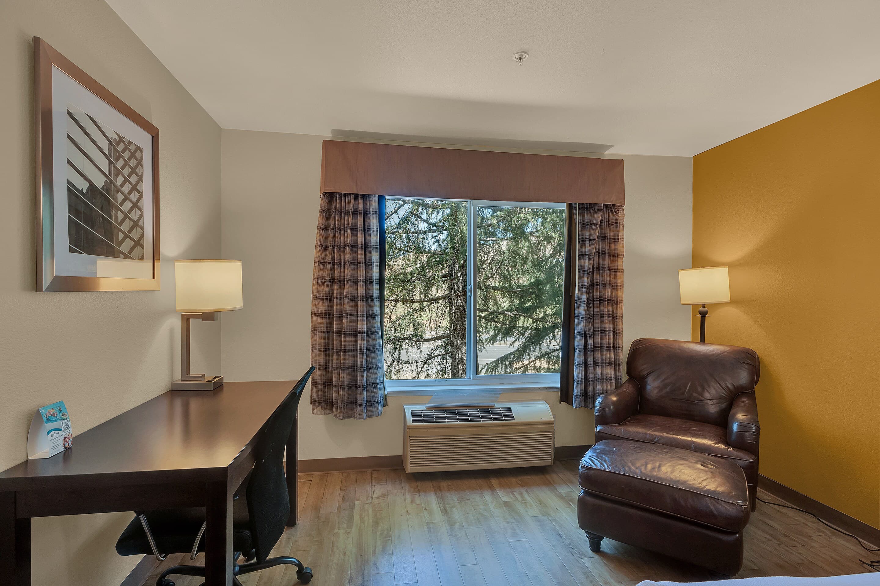 Quality Inn near Six Flags Discovery Kingdom-Napa Valley — 7