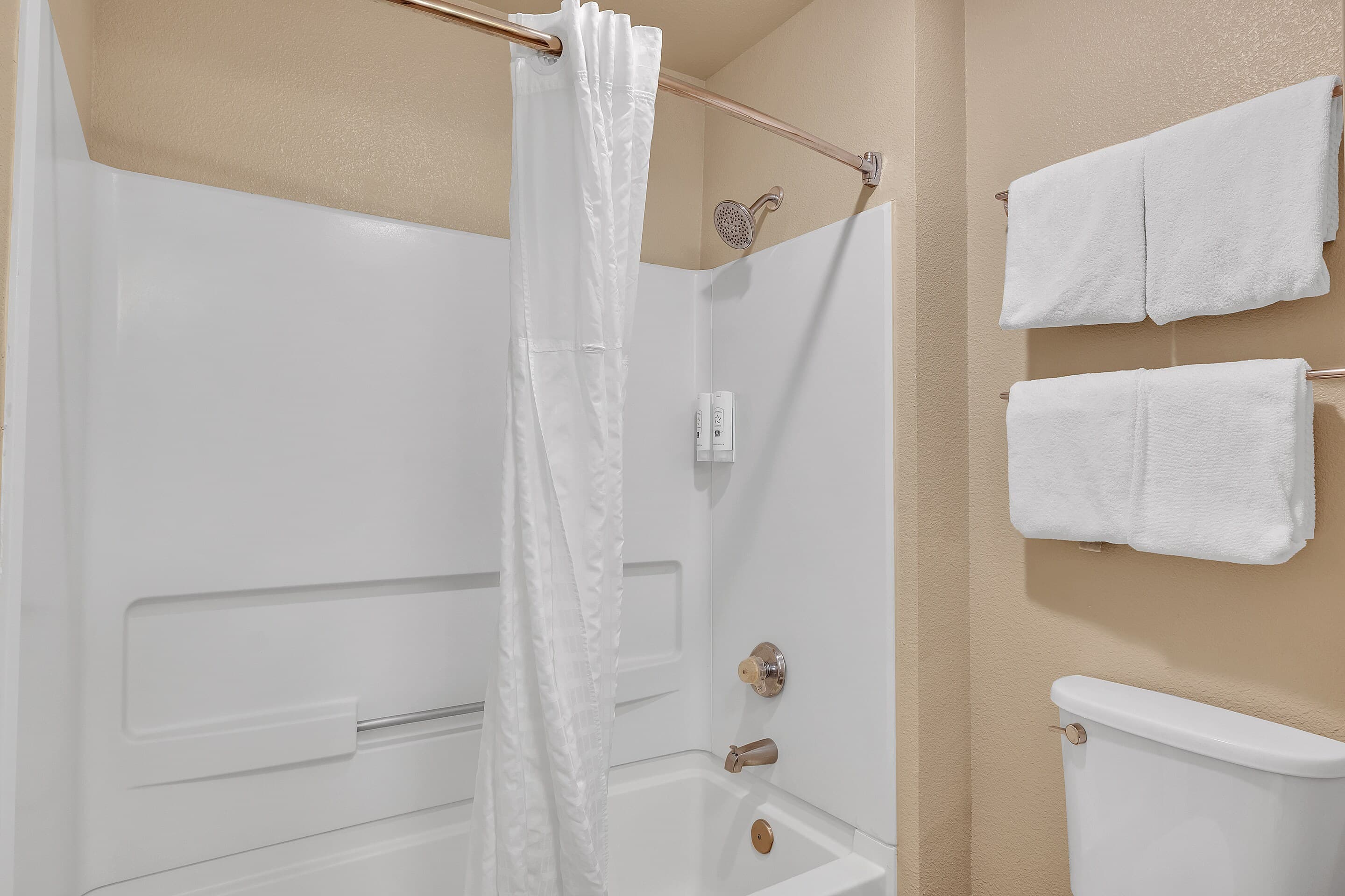 Quality Inn near Six Flags Discovery Kingdom-Napa Valley — 23