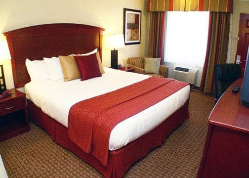 Quality Inn & Suites Santa Cruz Mountains — 3