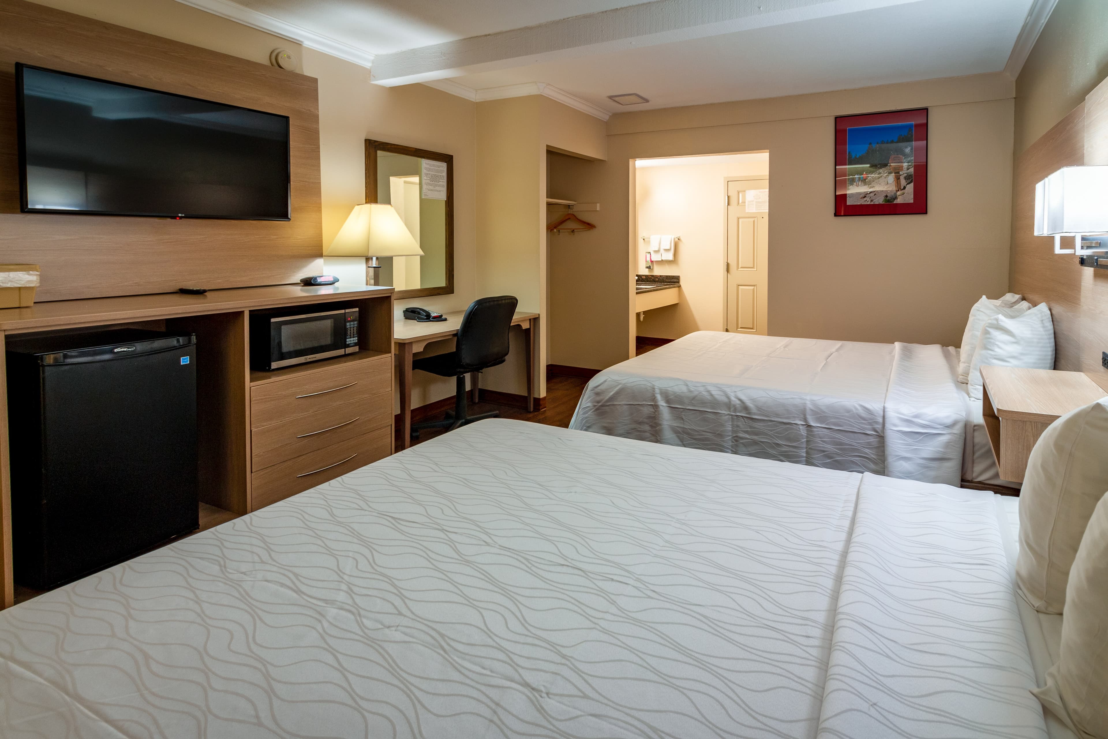 Quality Inn Bishop near Mammoth - Image 1