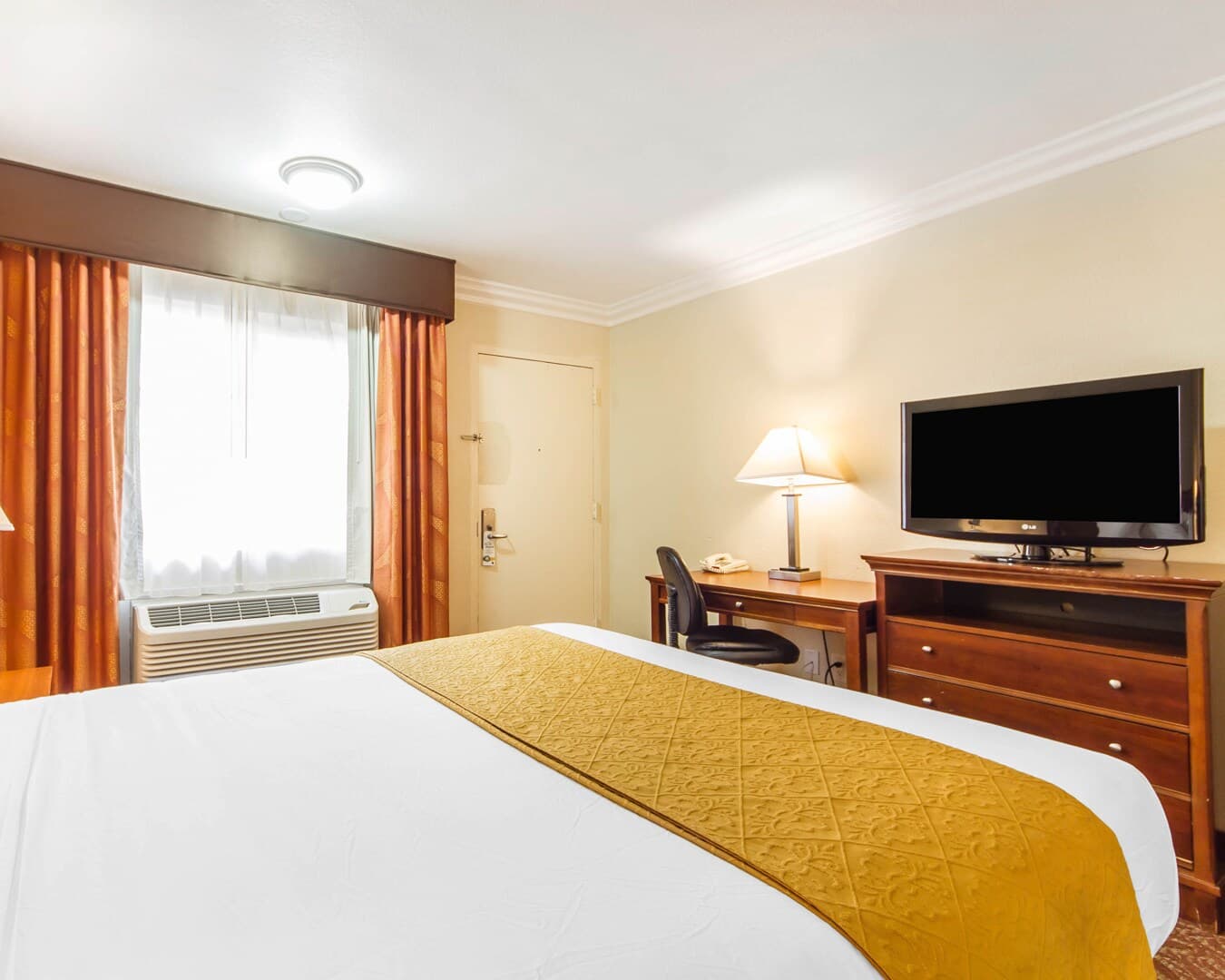 Quality Inn Sacramento Convention Center — 10