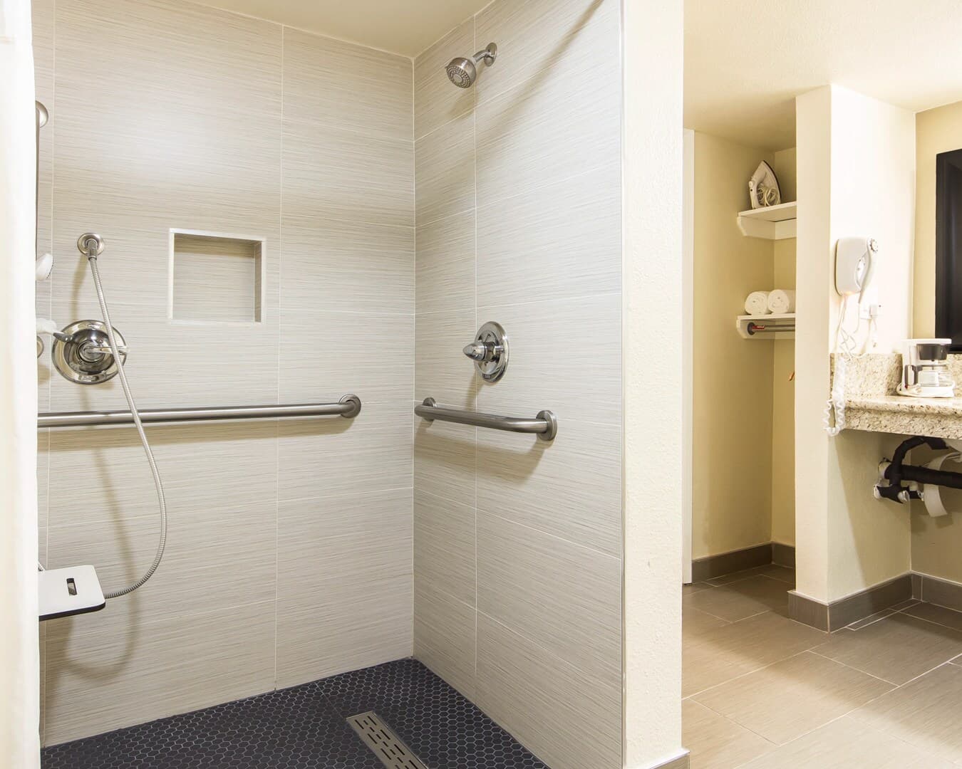 Quality Inn Sacramento Convention Center — 11