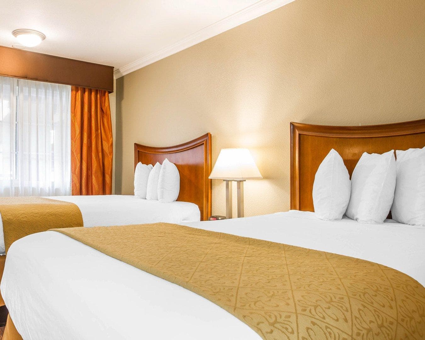Quality Inn Sacramento Convention Center - Image 5