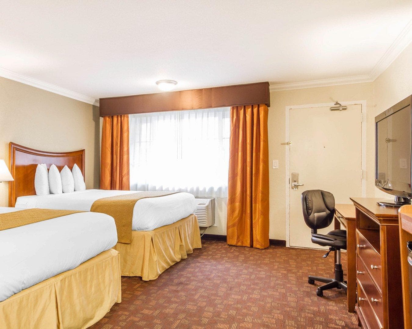 Quality Inn Sacramento Convention Center — 14