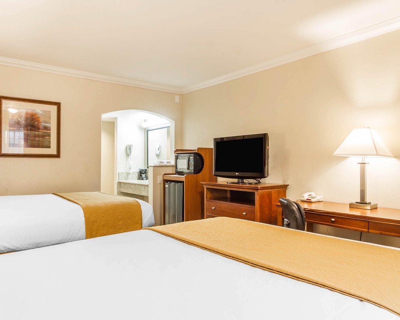 Quality Inn Sacramento Convention Center — 6