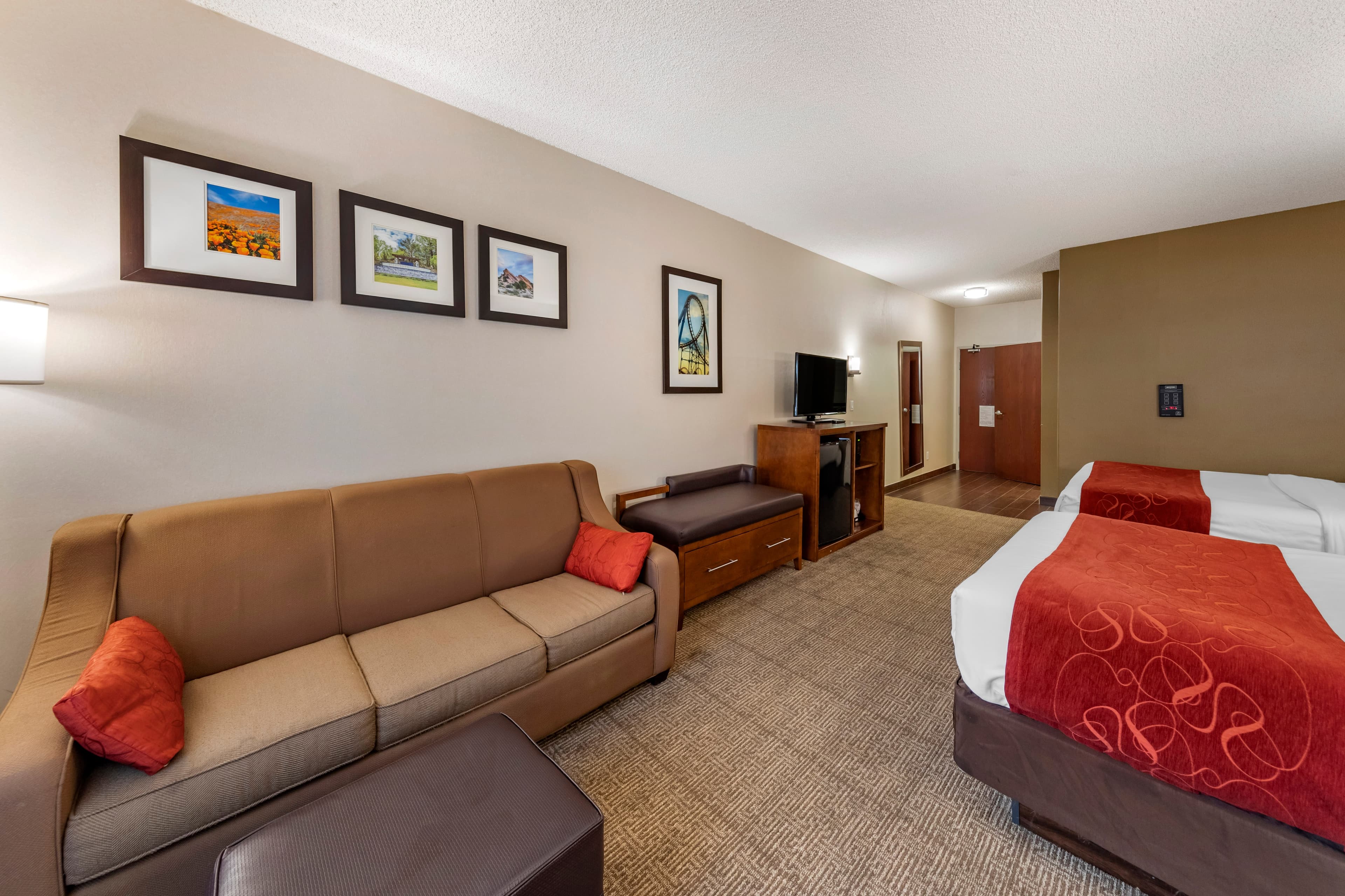 Comfort Suites Near Six Flags Magic Mountain — 11