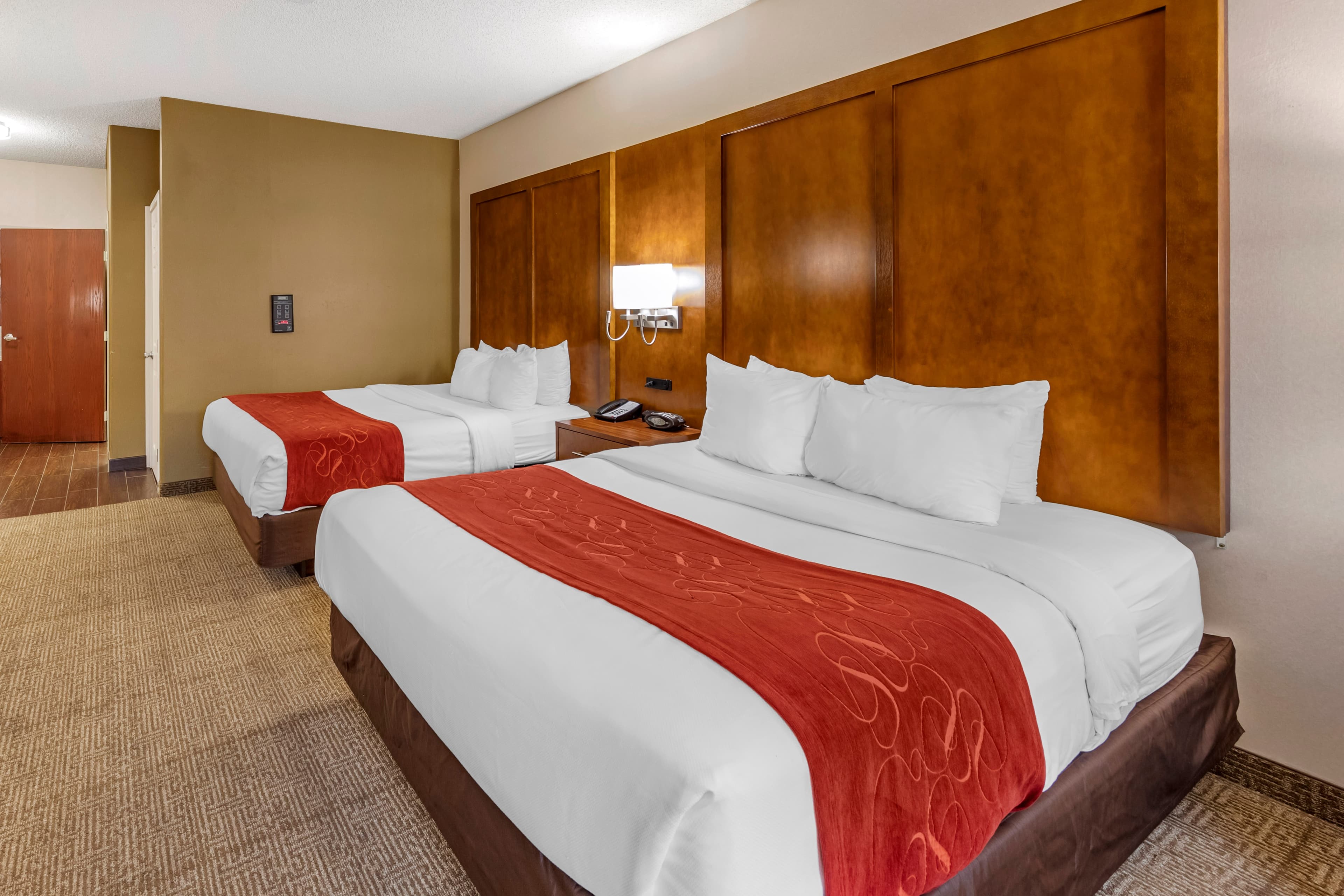 Comfort Suites Near Six Flags Magic Mountain — 8