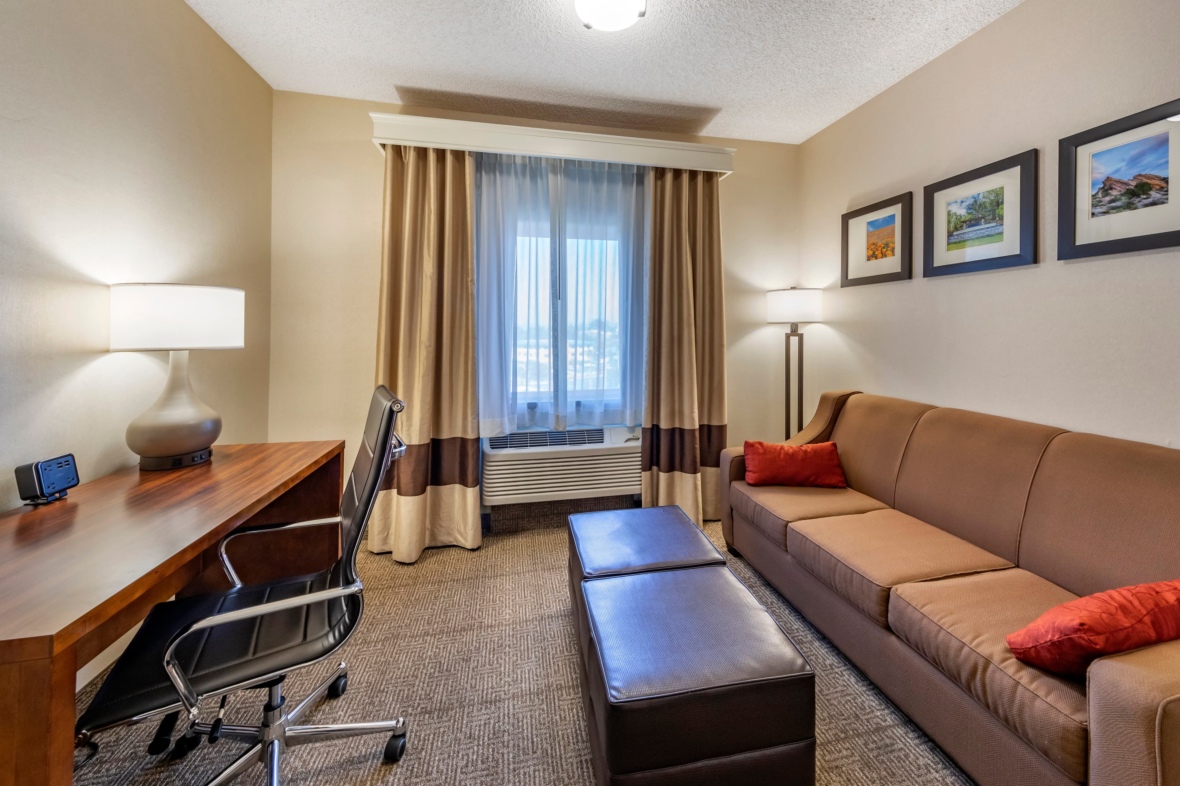 Comfort Suites Near Six Flags Magic Mountain — 14