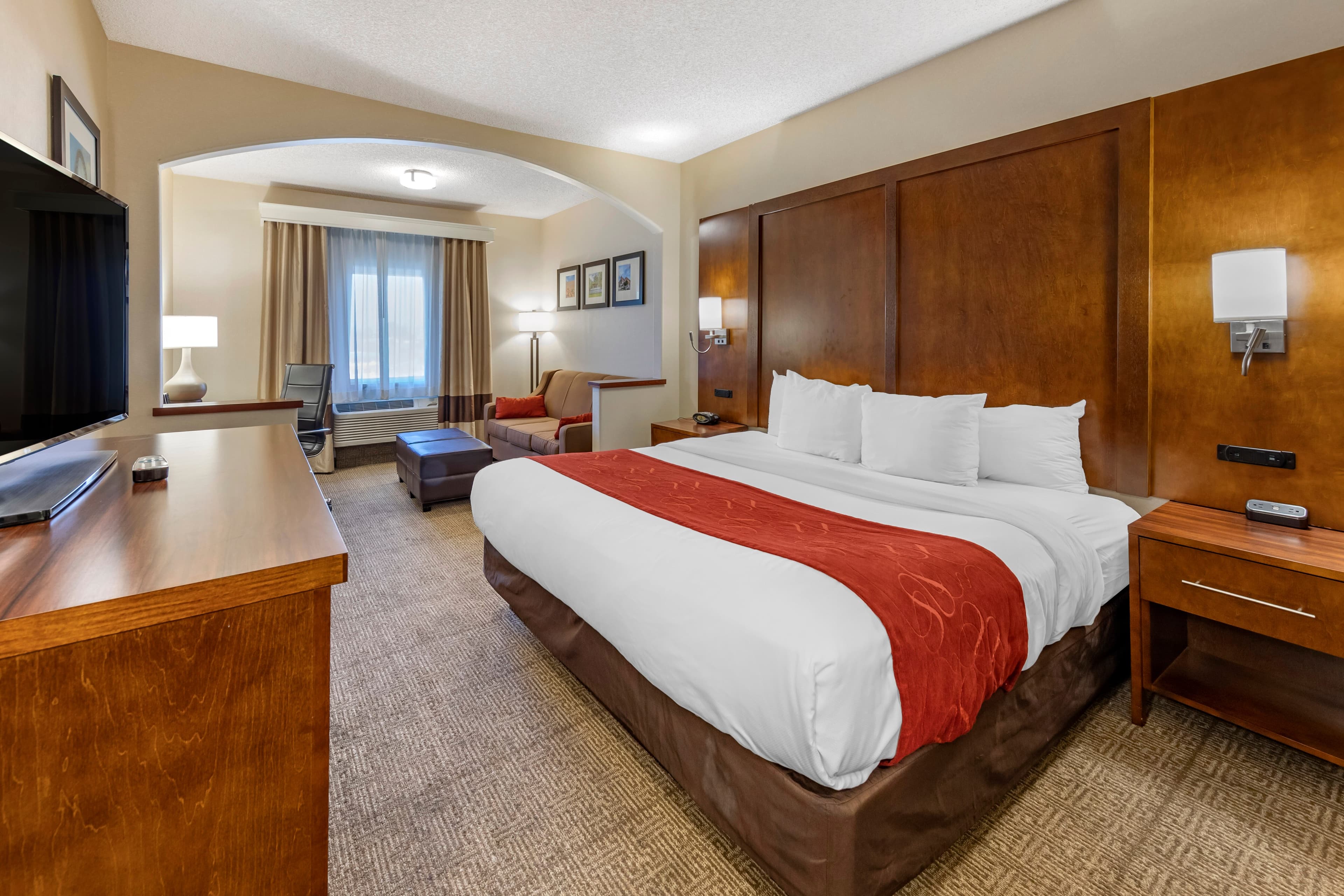Comfort Suites Near Six Flags Magic Mountain — 15