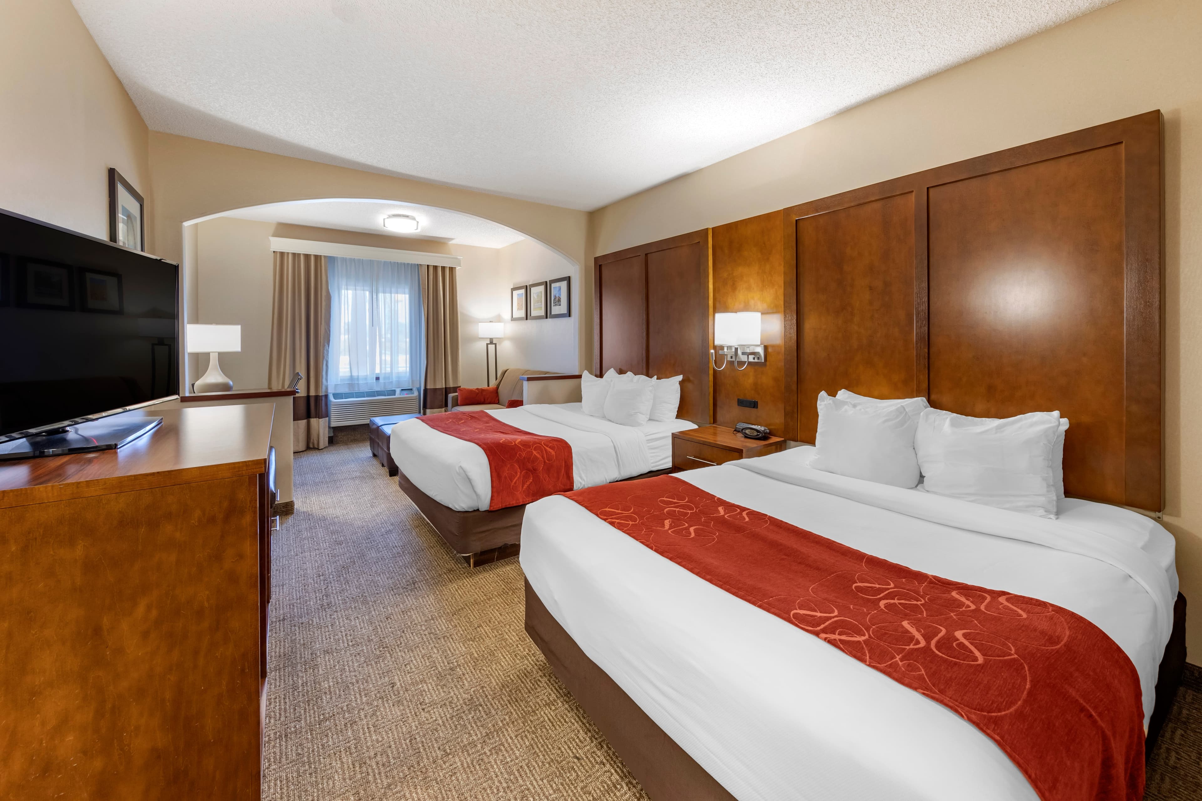 Comfort Suites Near Six Flags Magic Mountain — 22