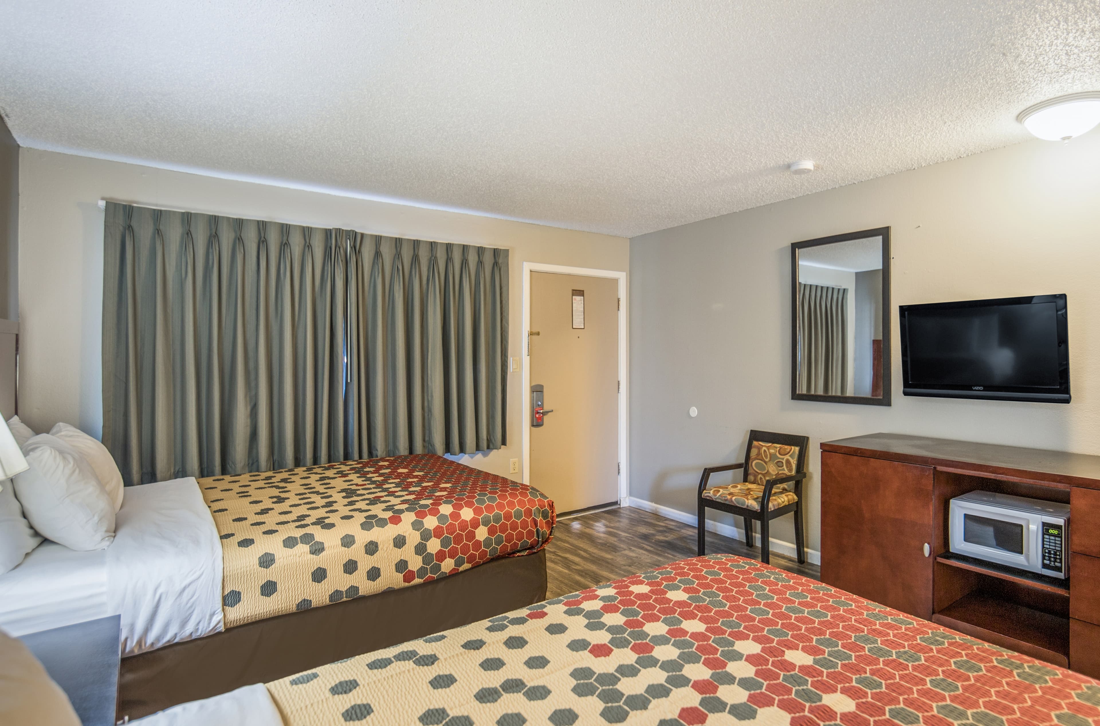 Econo Lodge Inn & Suites Yreka — 14