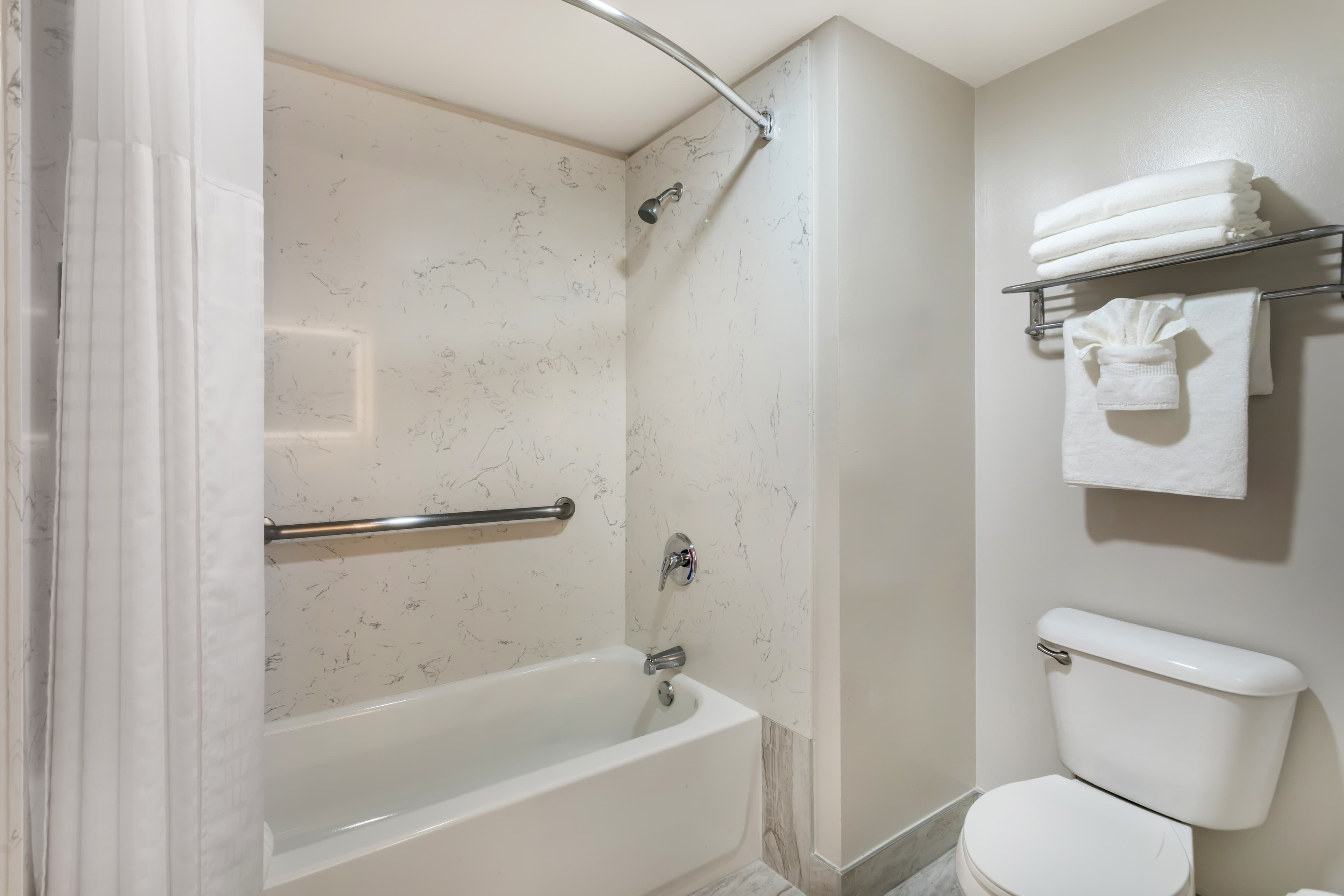 University Park Inn & Suites, an Ascend Collection Hotel — 34