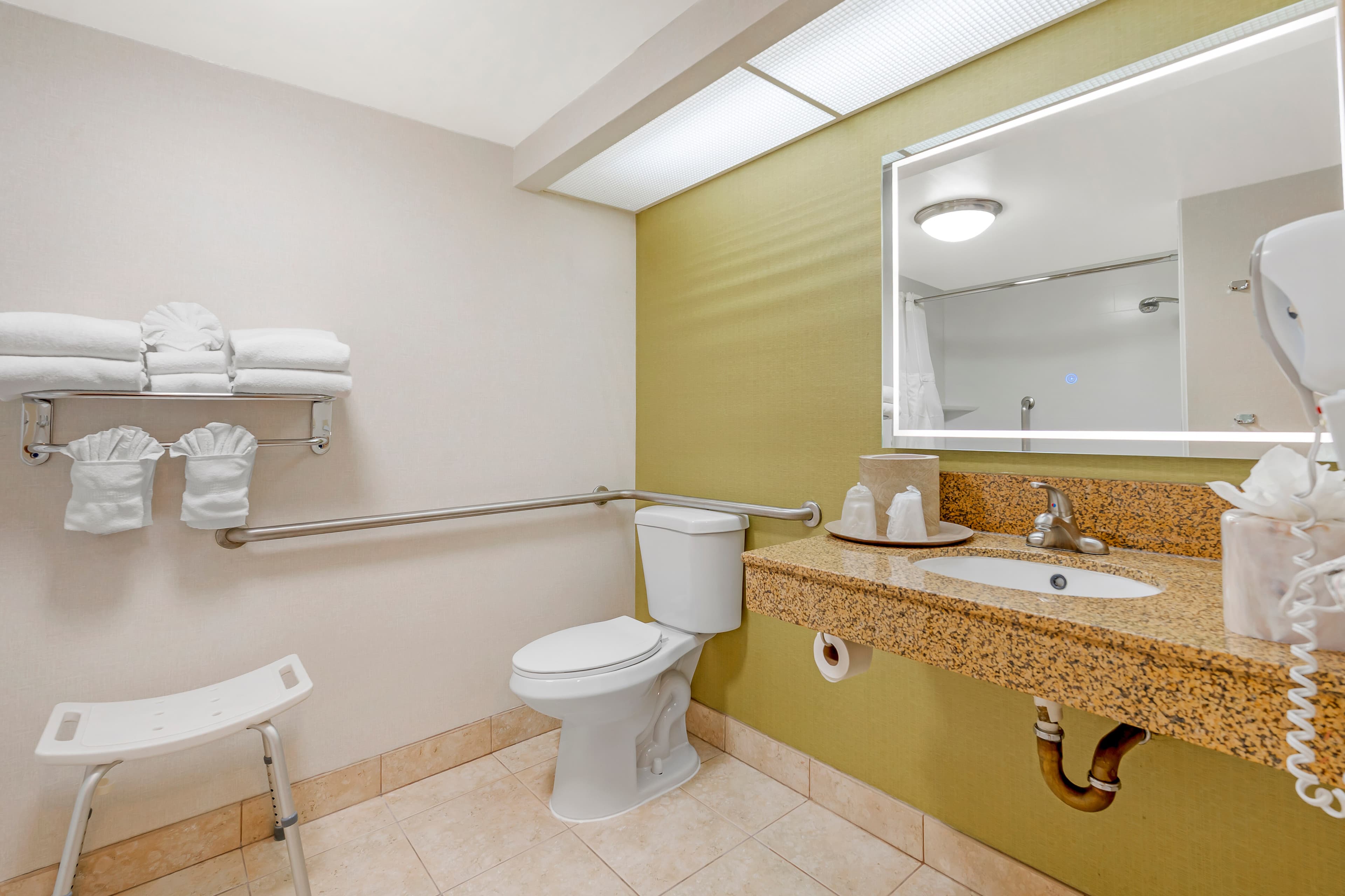 Comfort Inn Anaheim Resort - Image 5