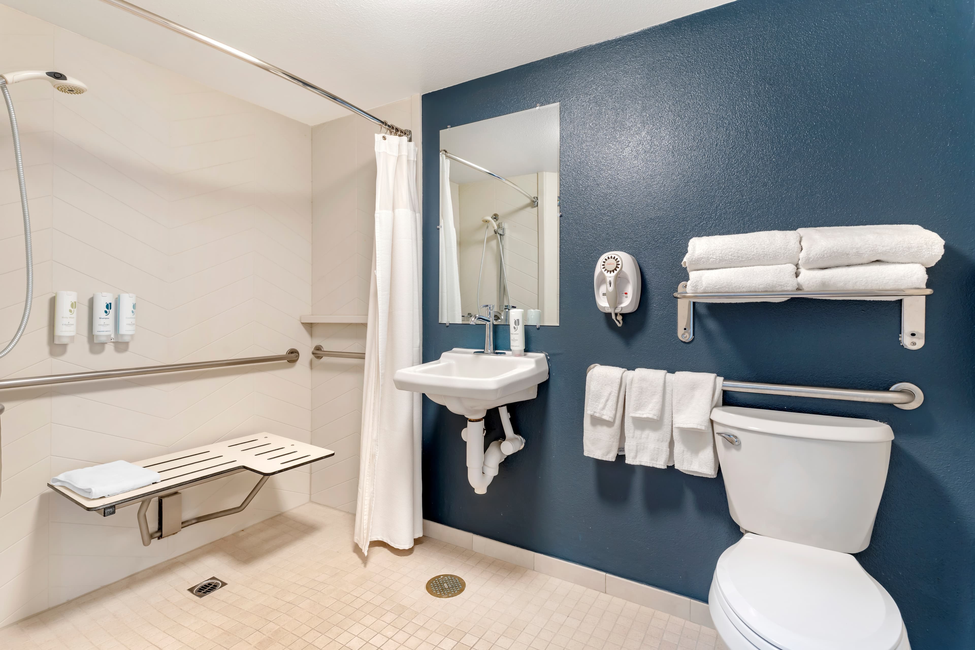 Country Inn & Suites by Radisson, Modesto/Salida — 26