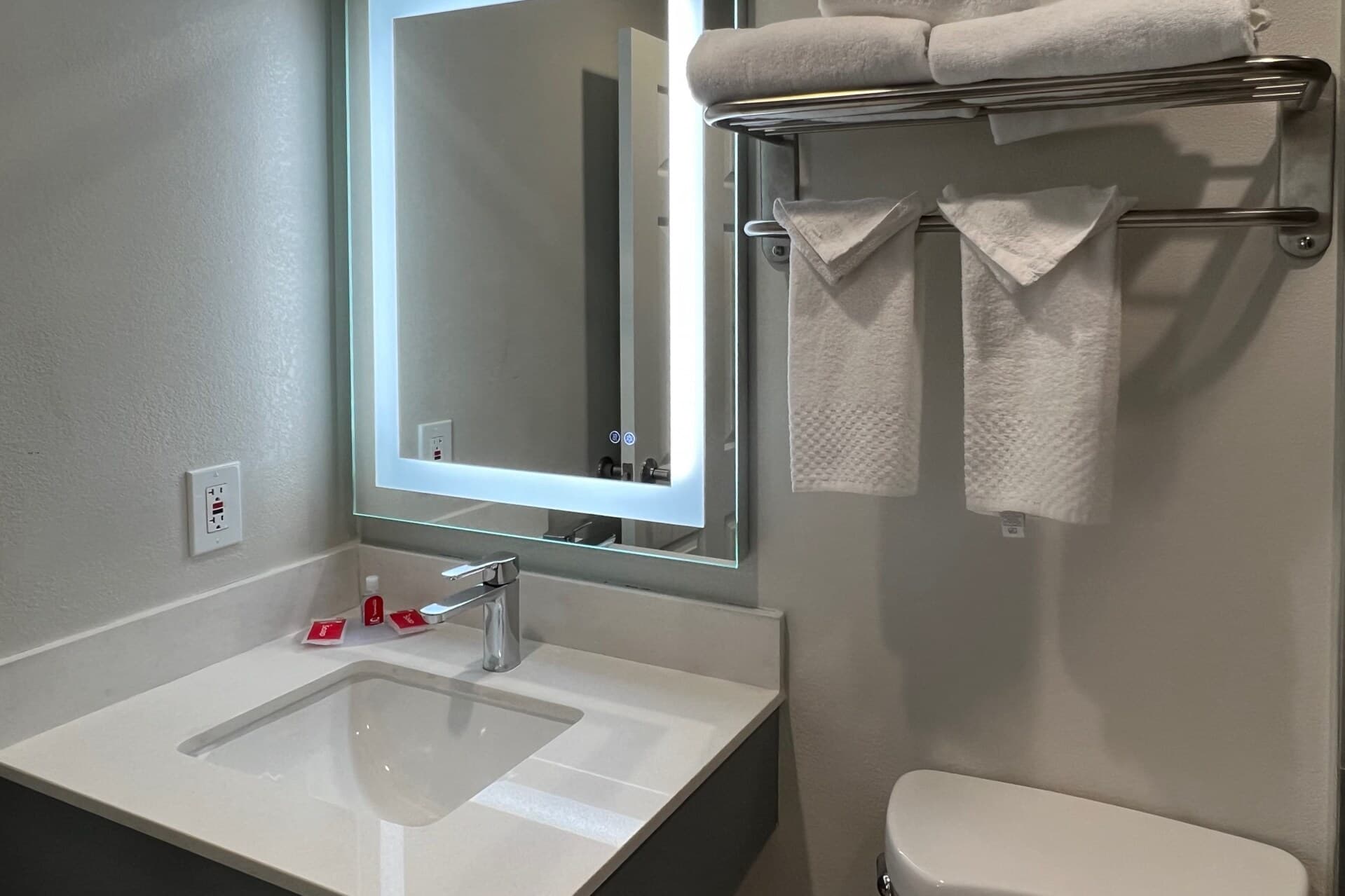 Quality Inn Tracy I-205 — 51