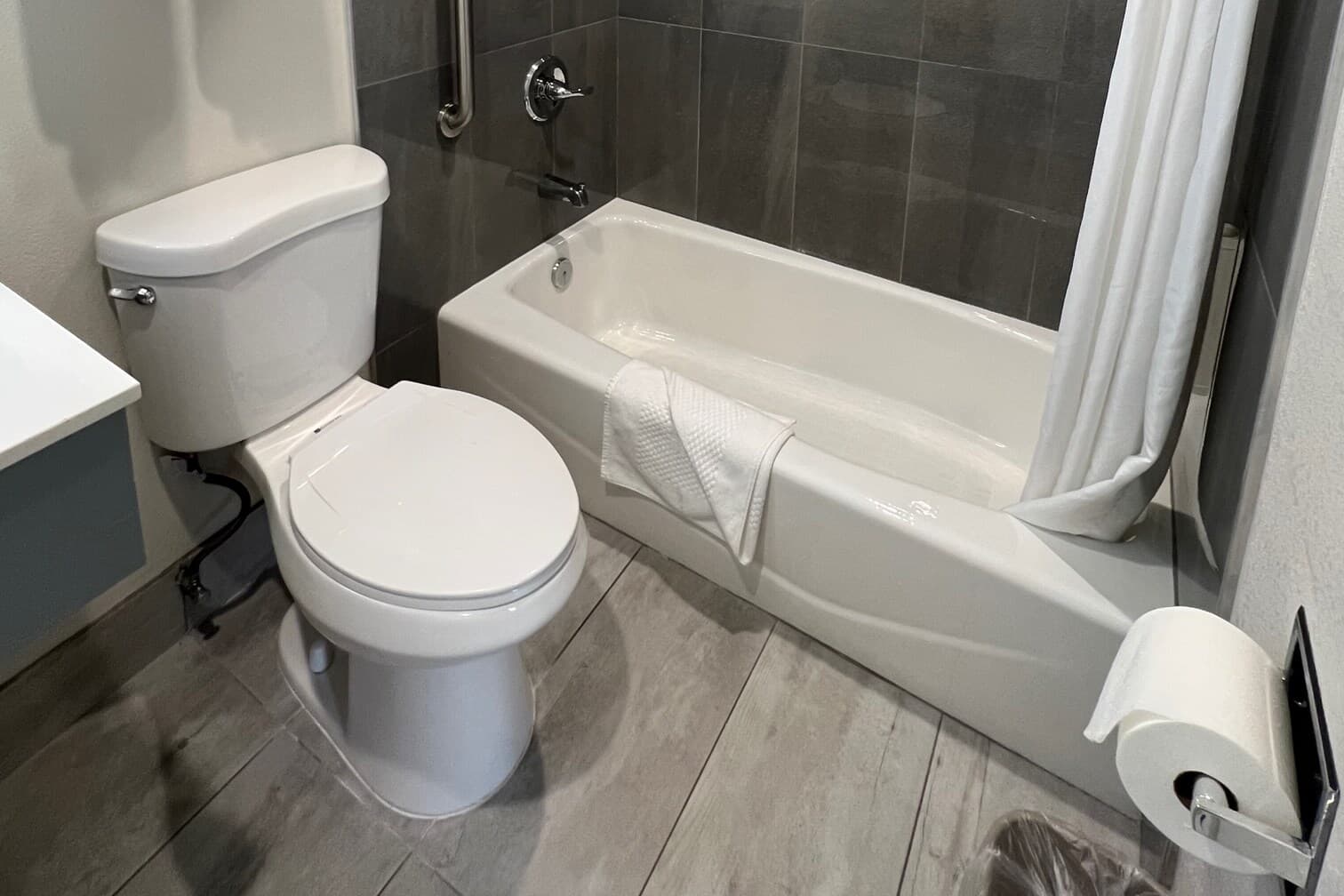 Quality Inn Tracy I-205 — 68