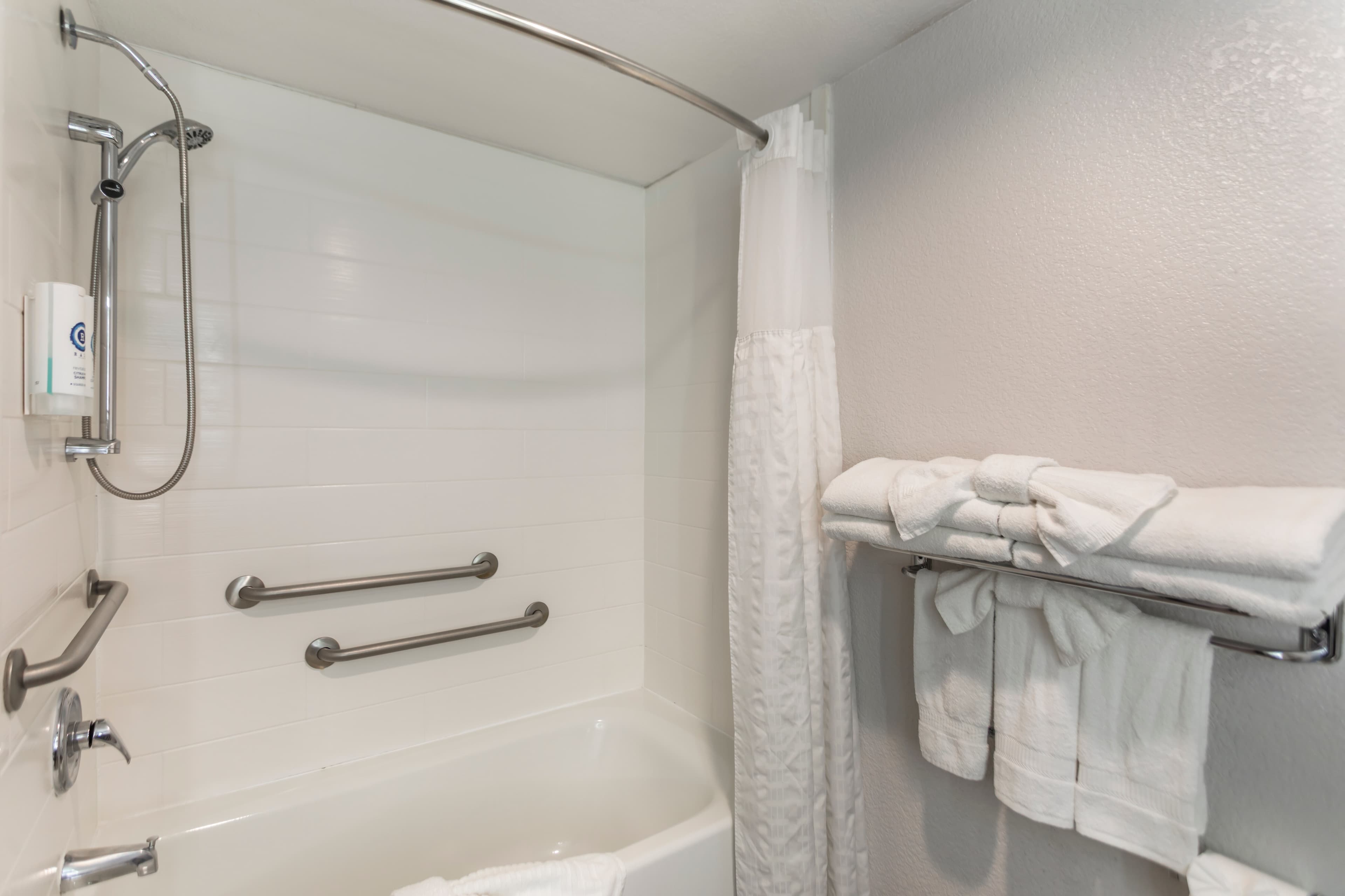 Comfort Suites Downtown Sacramento - Image 5