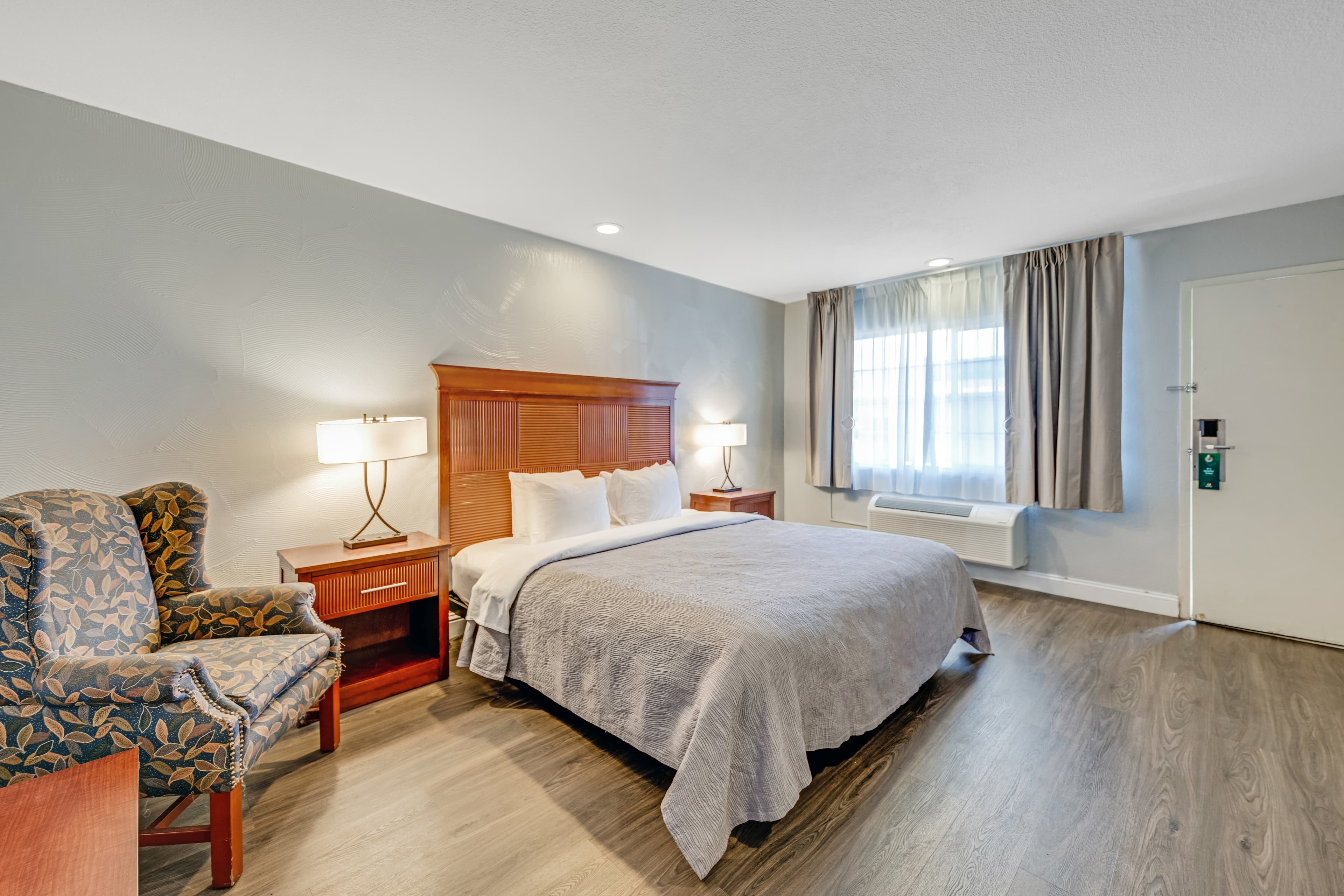 Quality Inn Santa Cruz Downtown Area — 9