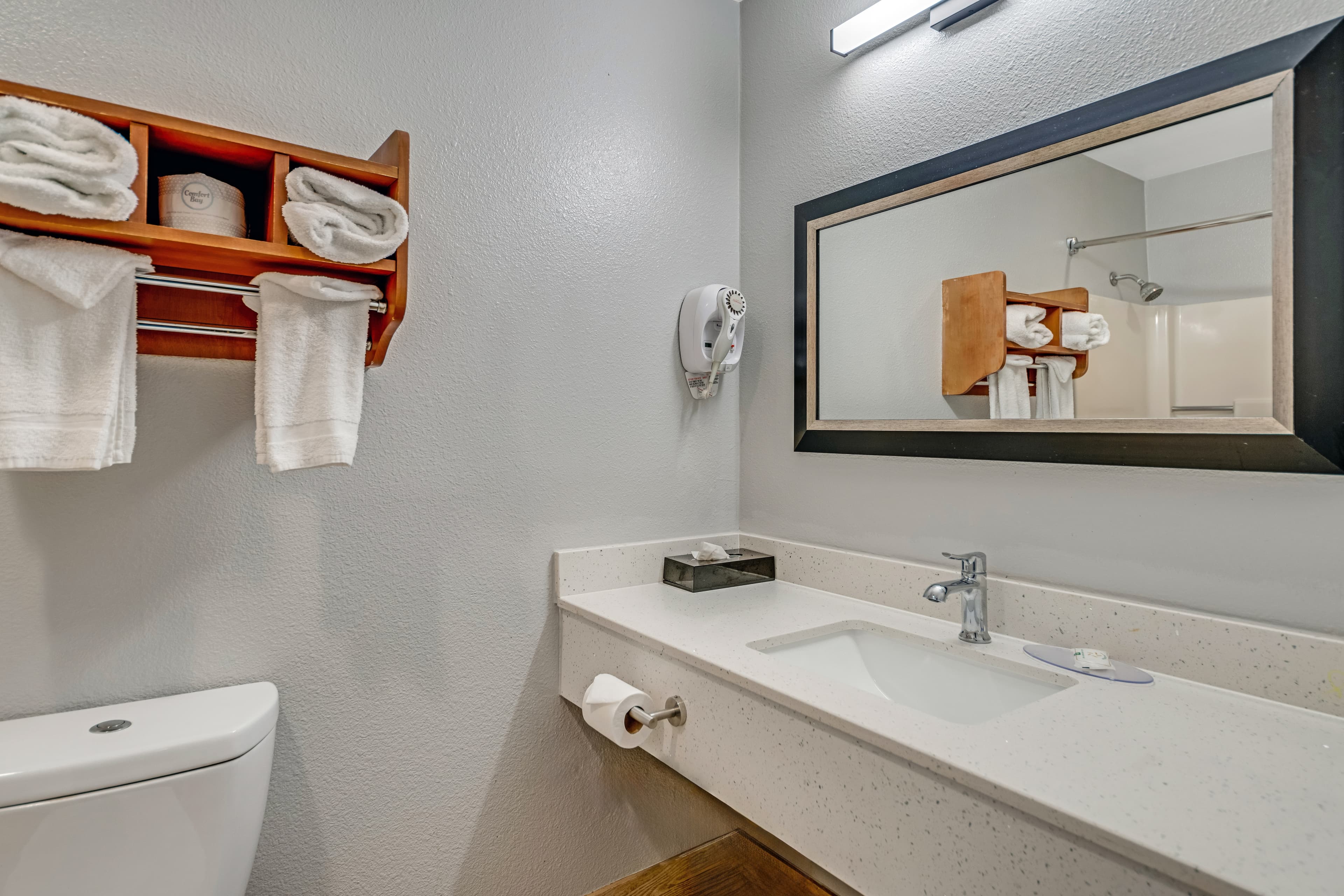 Quality Inn Santa Cruz Downtown Area — 18