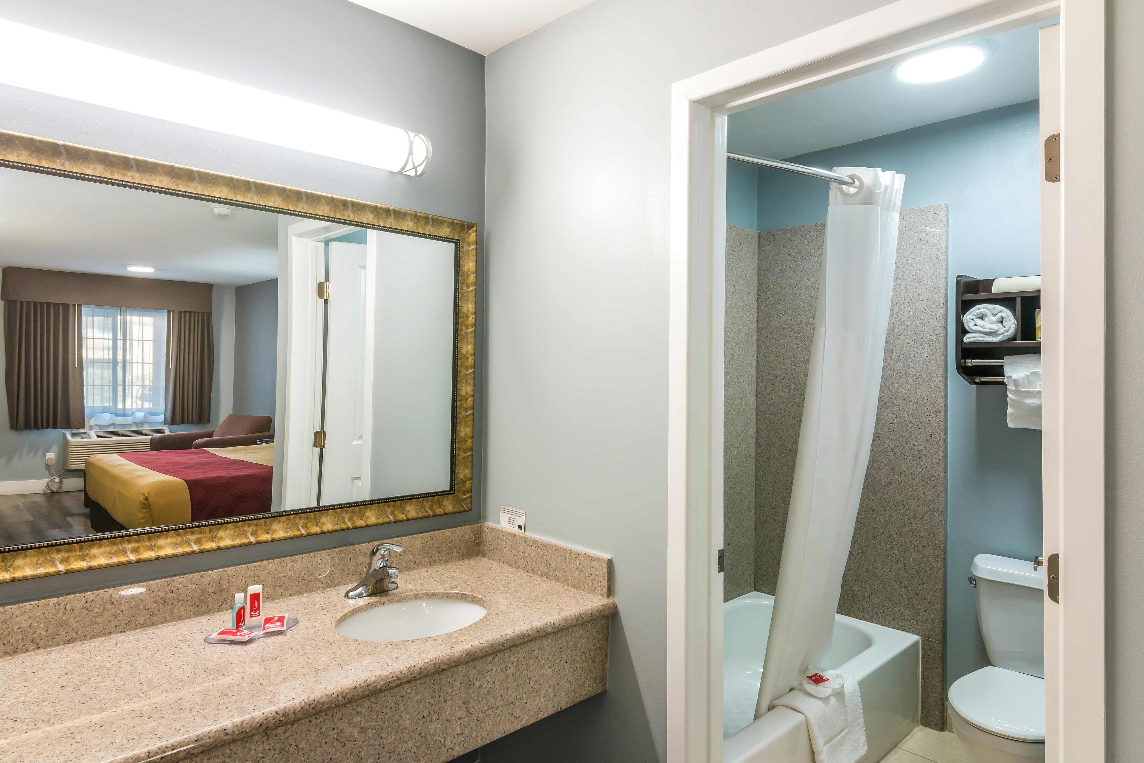 Econo Lodge Hesperia - Victorville I-15 - Image 5