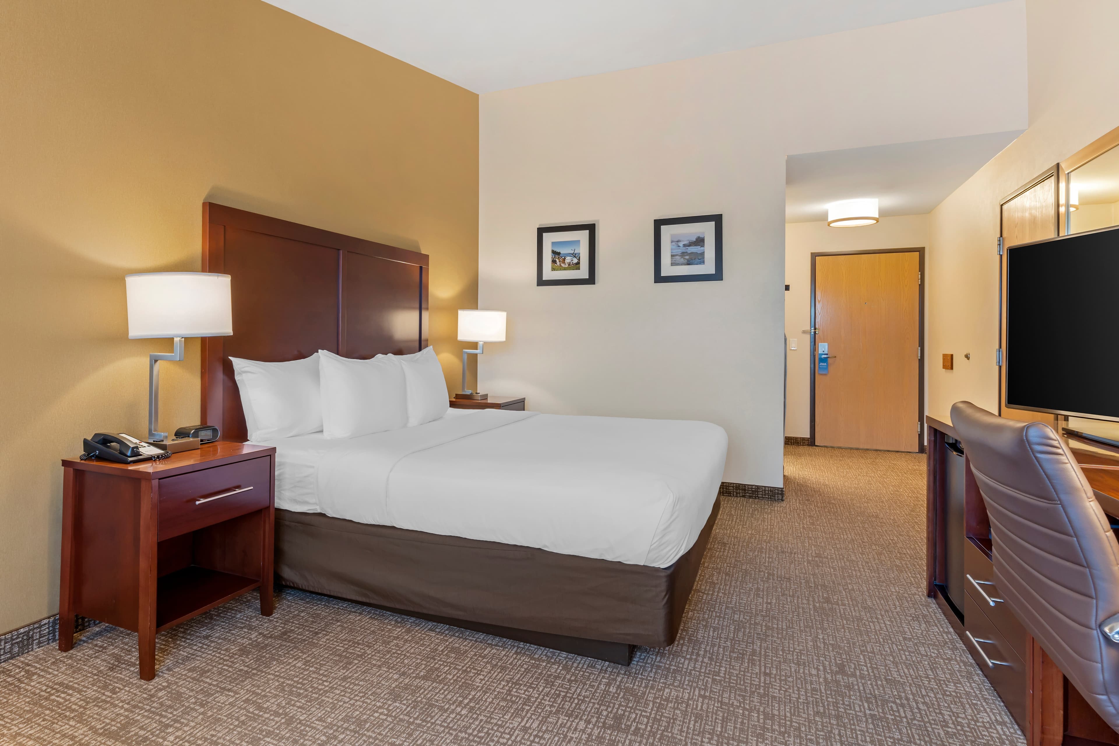 Comfort Inn Marina on the Monterey Bay - Image 2