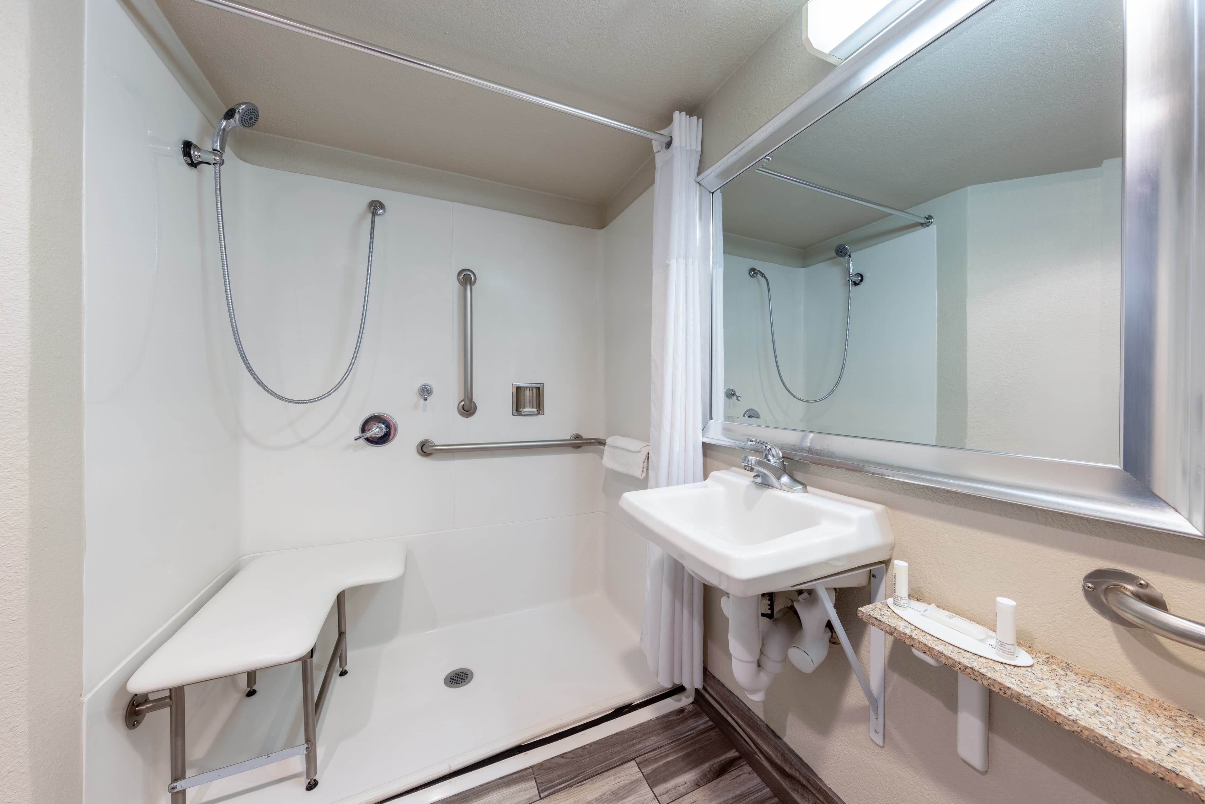 Comfort Inn Lathrop Stockton Airport — 9