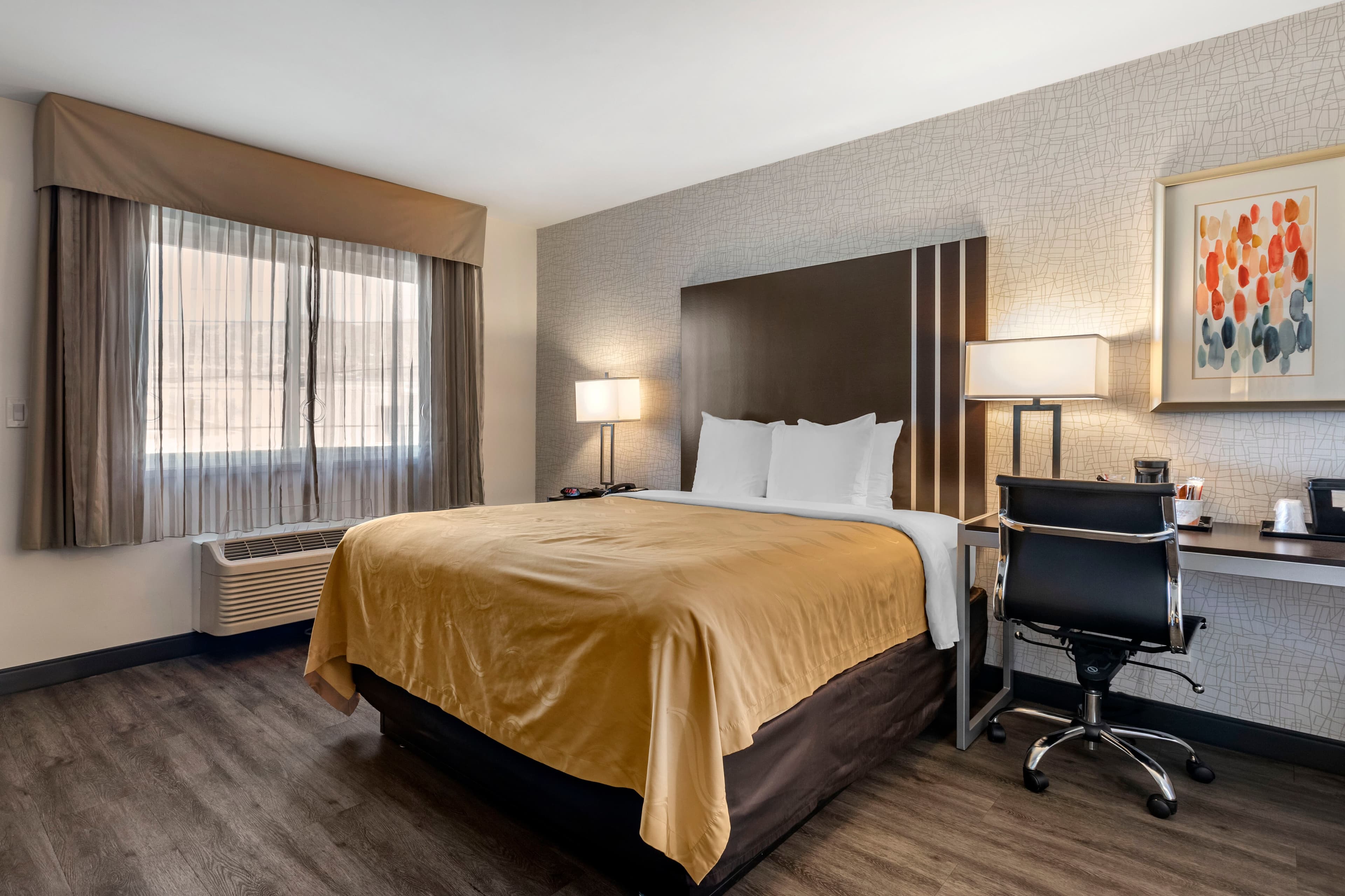 Quality Inn Burbank Airport - Image 3