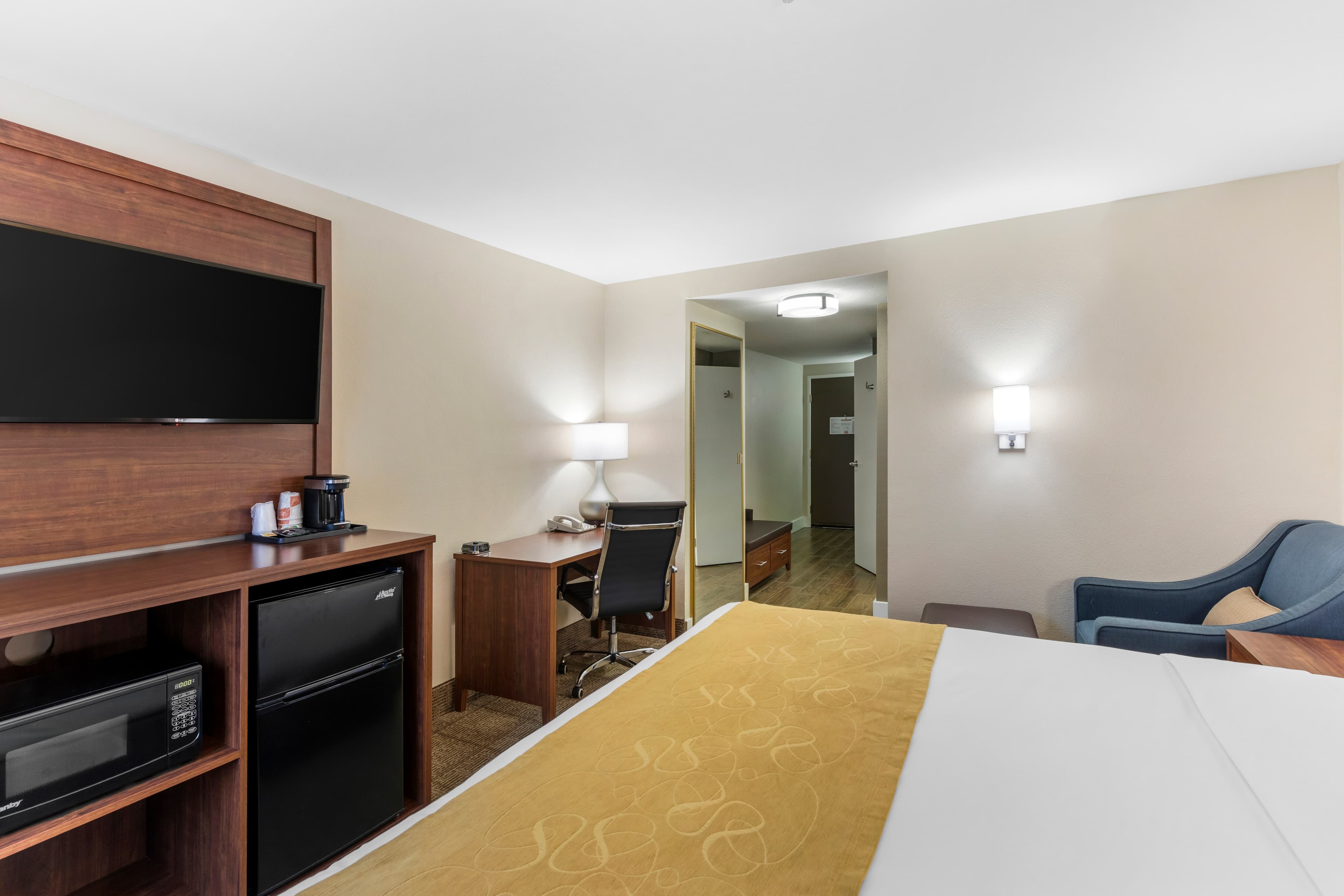 Comfort Suites Tulare Sequoia Gateway — 9
