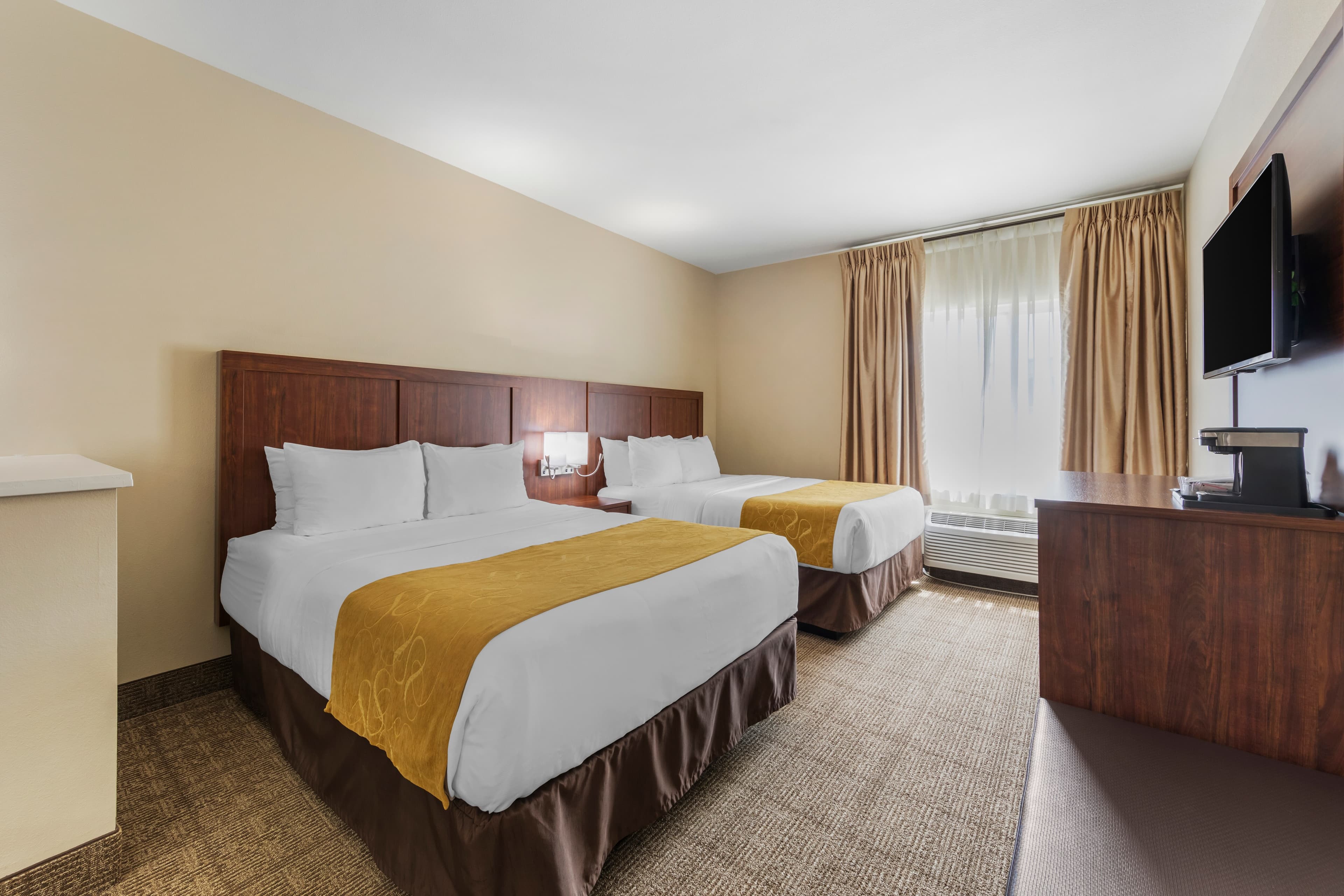 Comfort Suites Tulare Sequoia Gateway — 21
