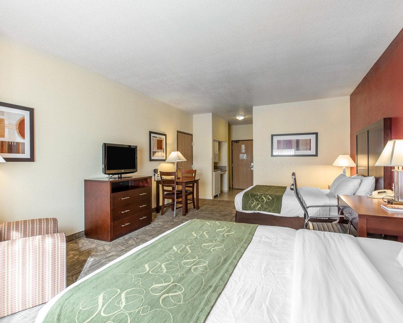 Comfort Suites Palm Desert I-10 — 7