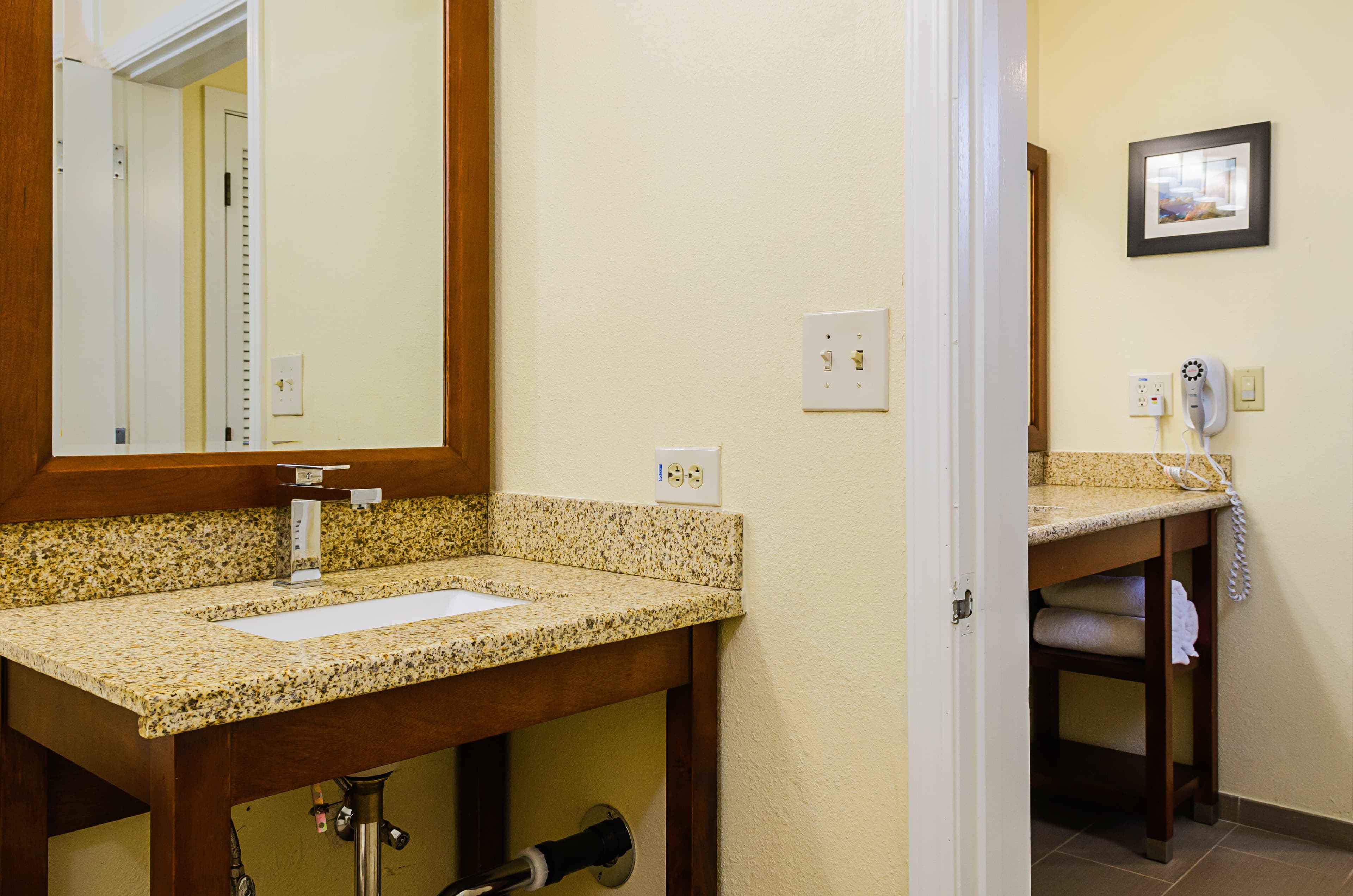 Comfort Inn Monterey Peninsula Airport — 10