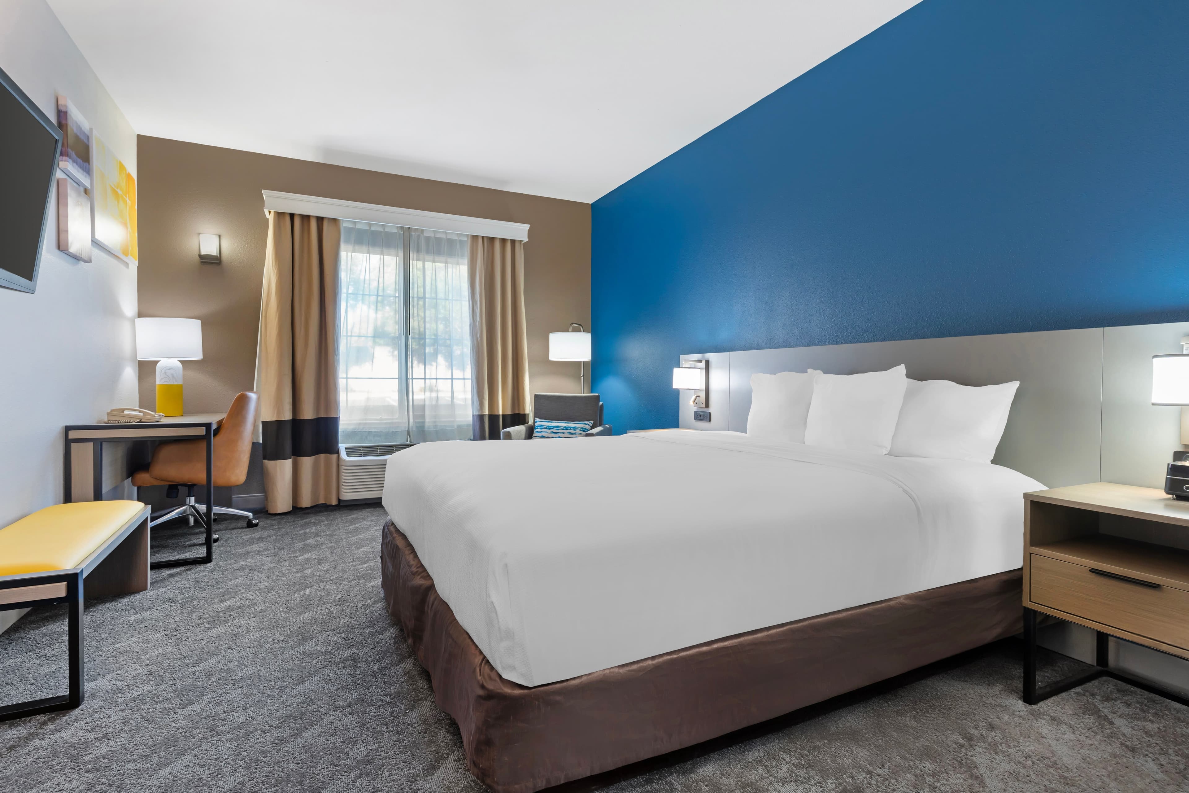 Comfort Inn & Suites Sacramento - University Area - Image 2
