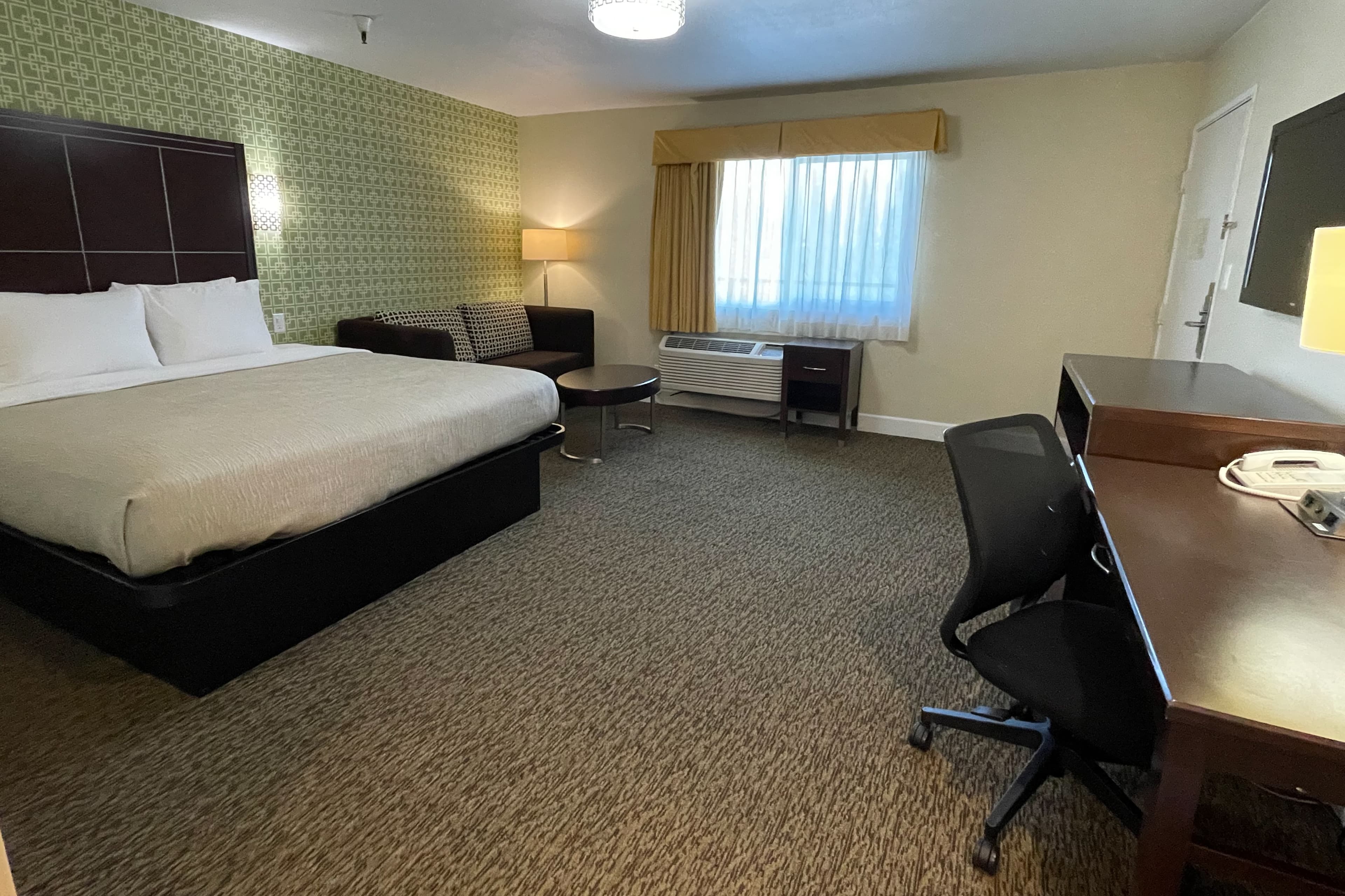 Quality Inn Ontario Airport Convention Center — 14