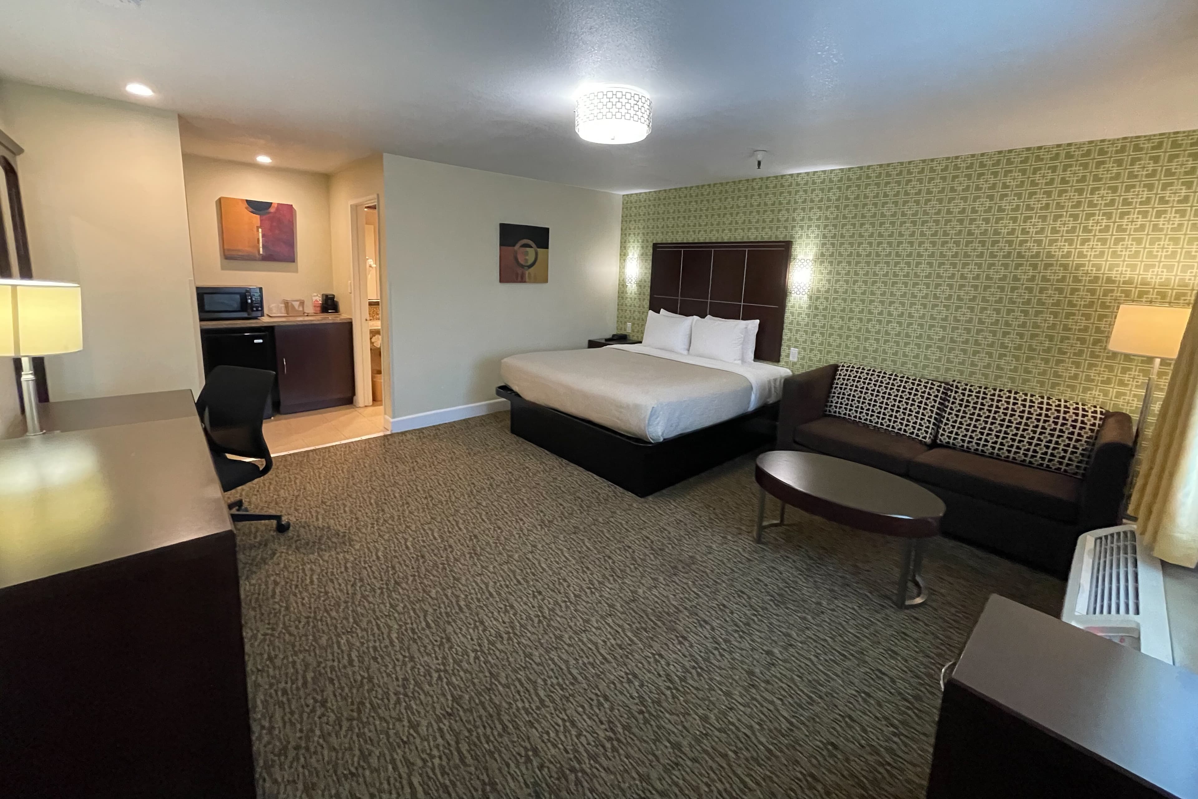 Quality Inn Ontario Airport Convention Center — 15