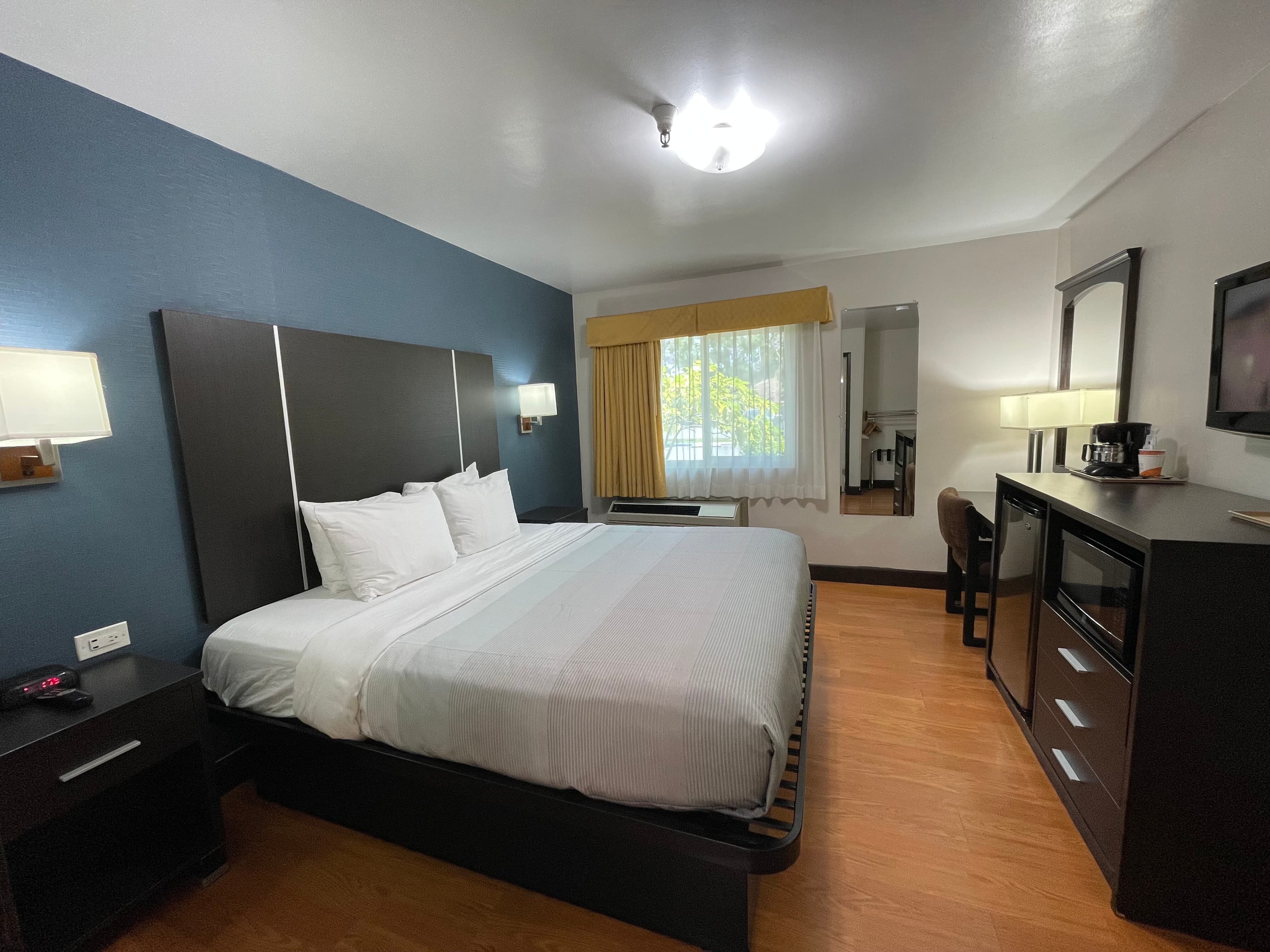 Quality Inn Ontario Airport Convention Center - Image 2