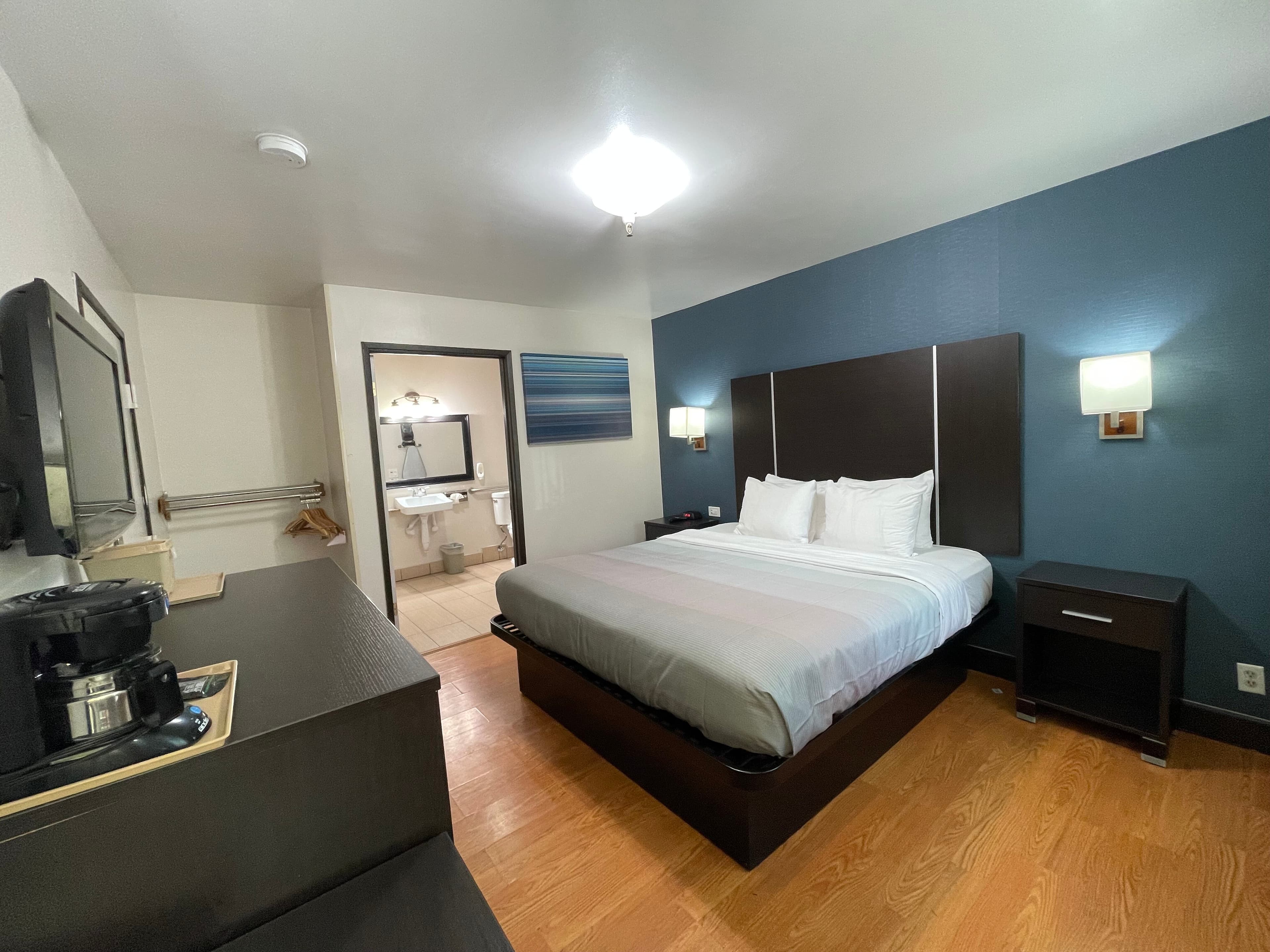 Quality Inn Ontario Airport Convention Center - Image 3