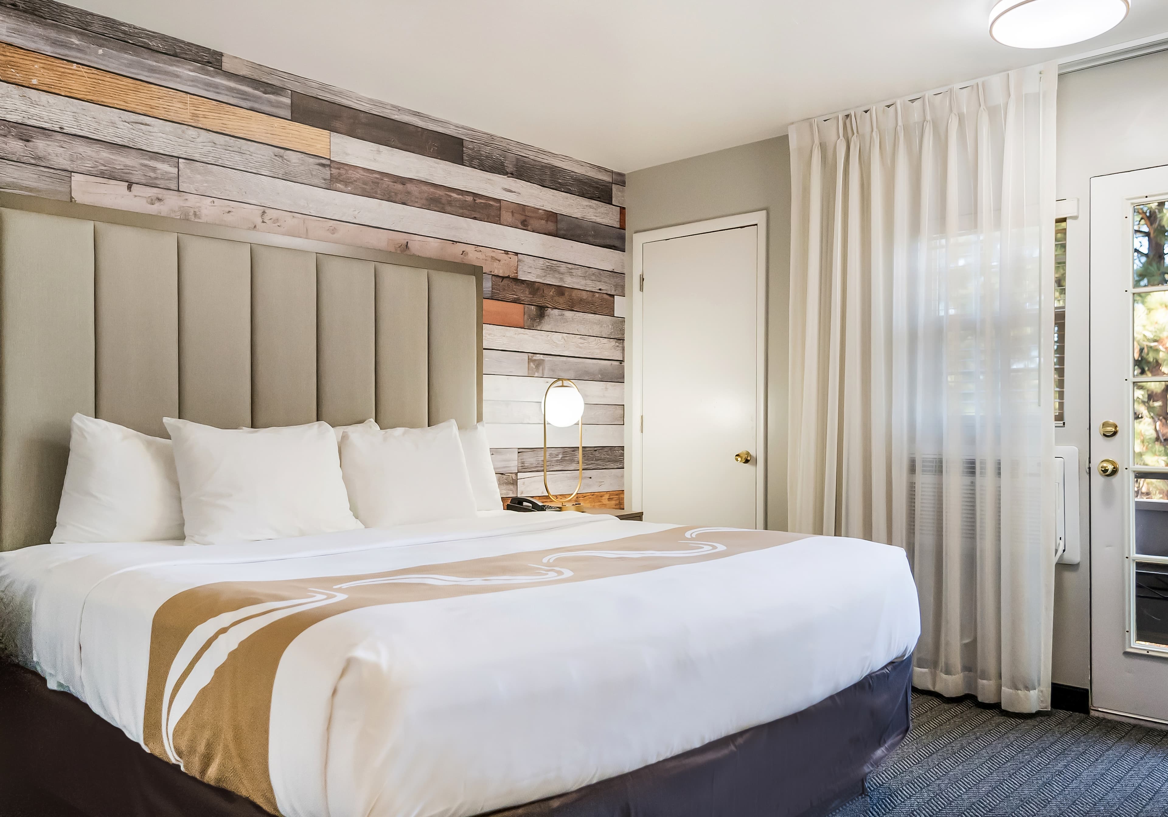 Quality Inn South Lake Tahoe — 11