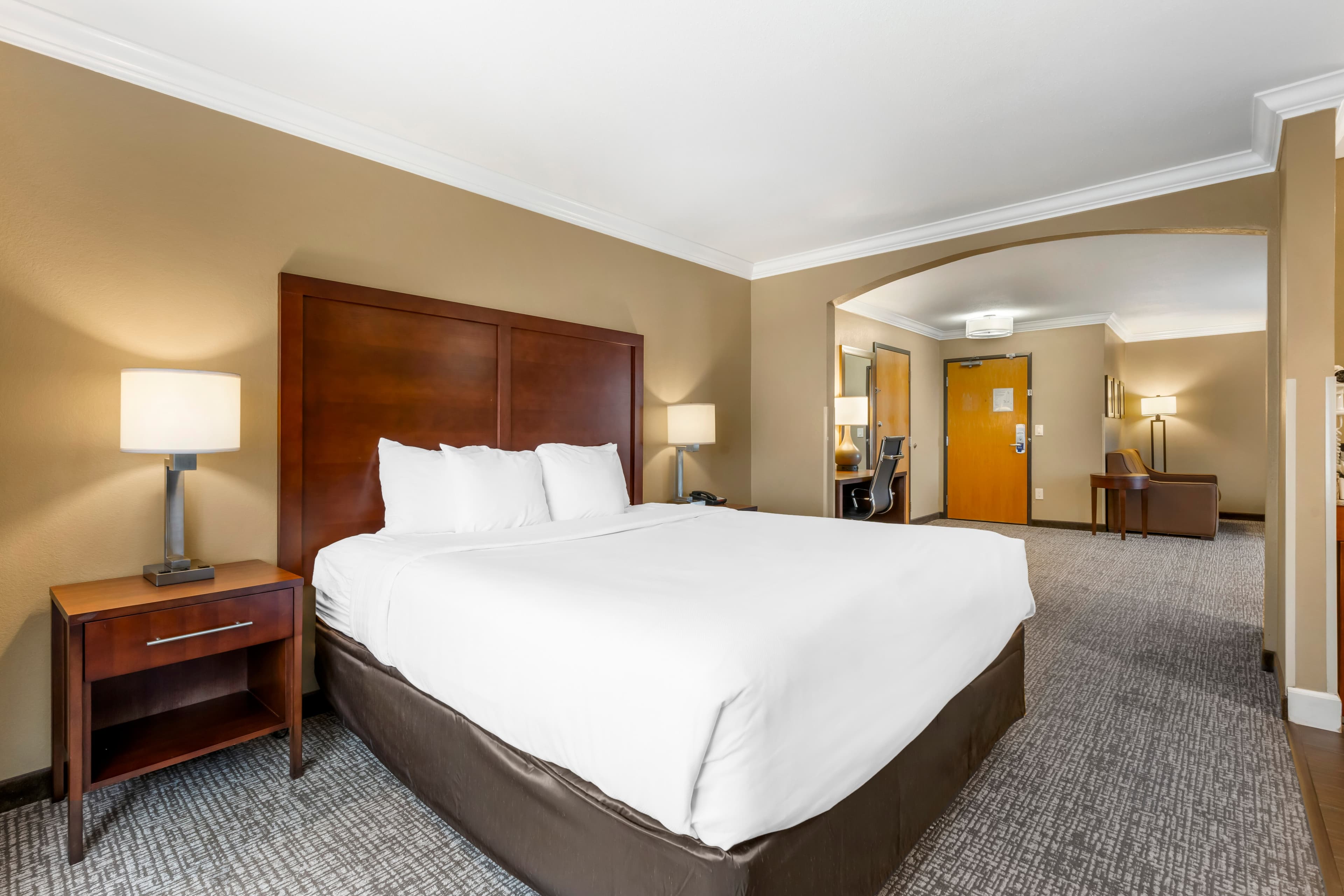 Comfort Inn & Suites Redwood Country — 28