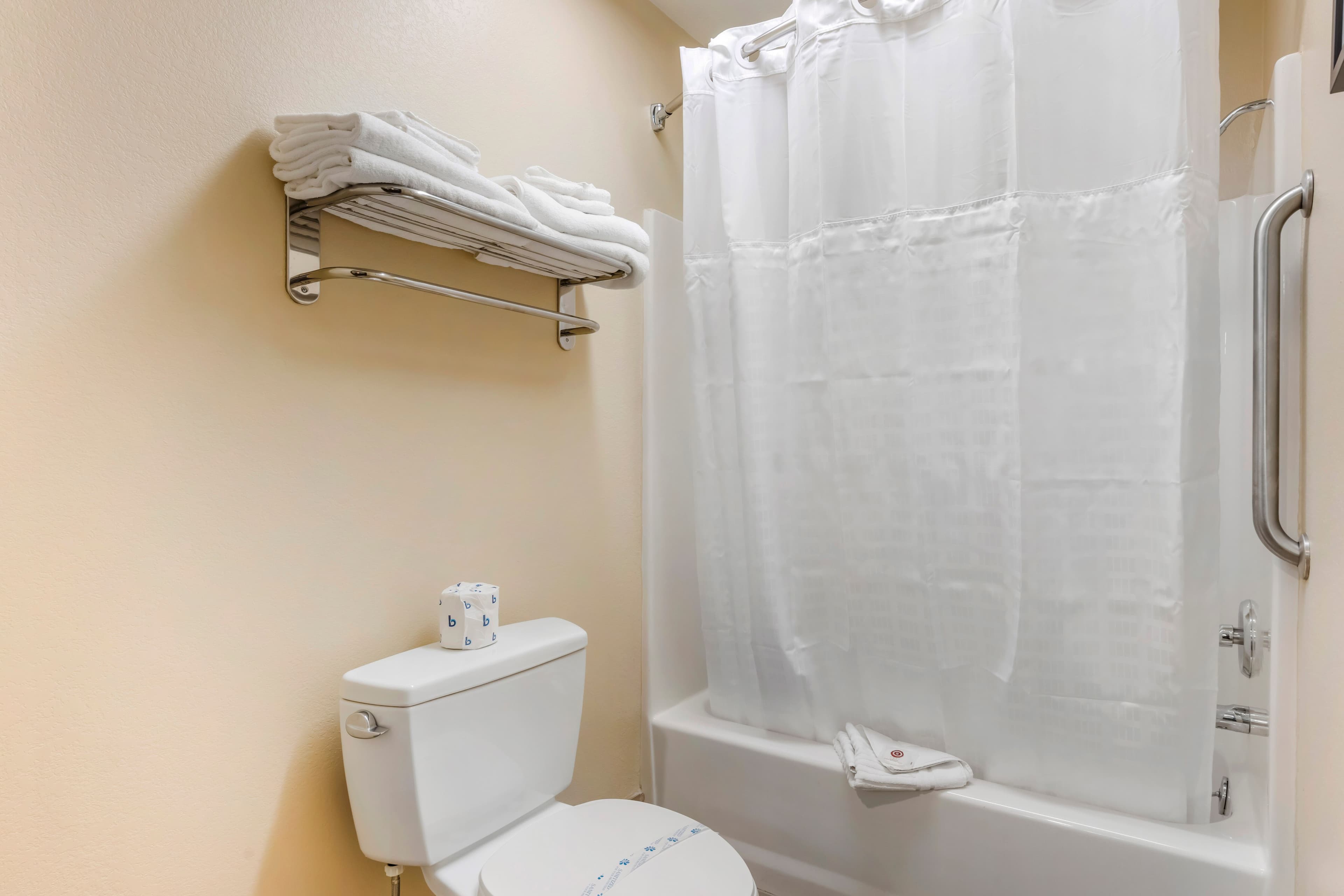 Comfort Inn & Suites Redwood Country — 31