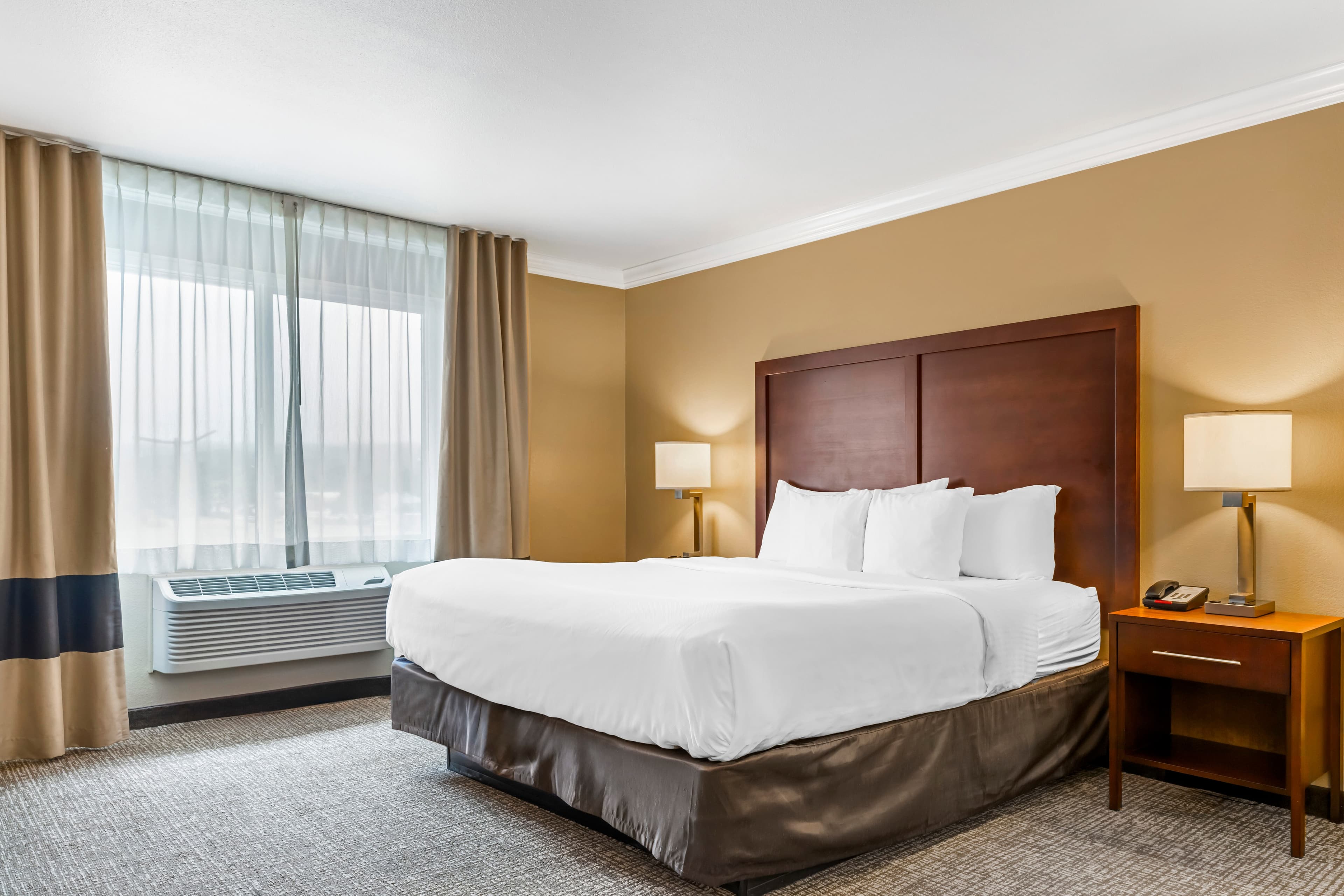 Comfort Inn & Suites Redwood Country — 33